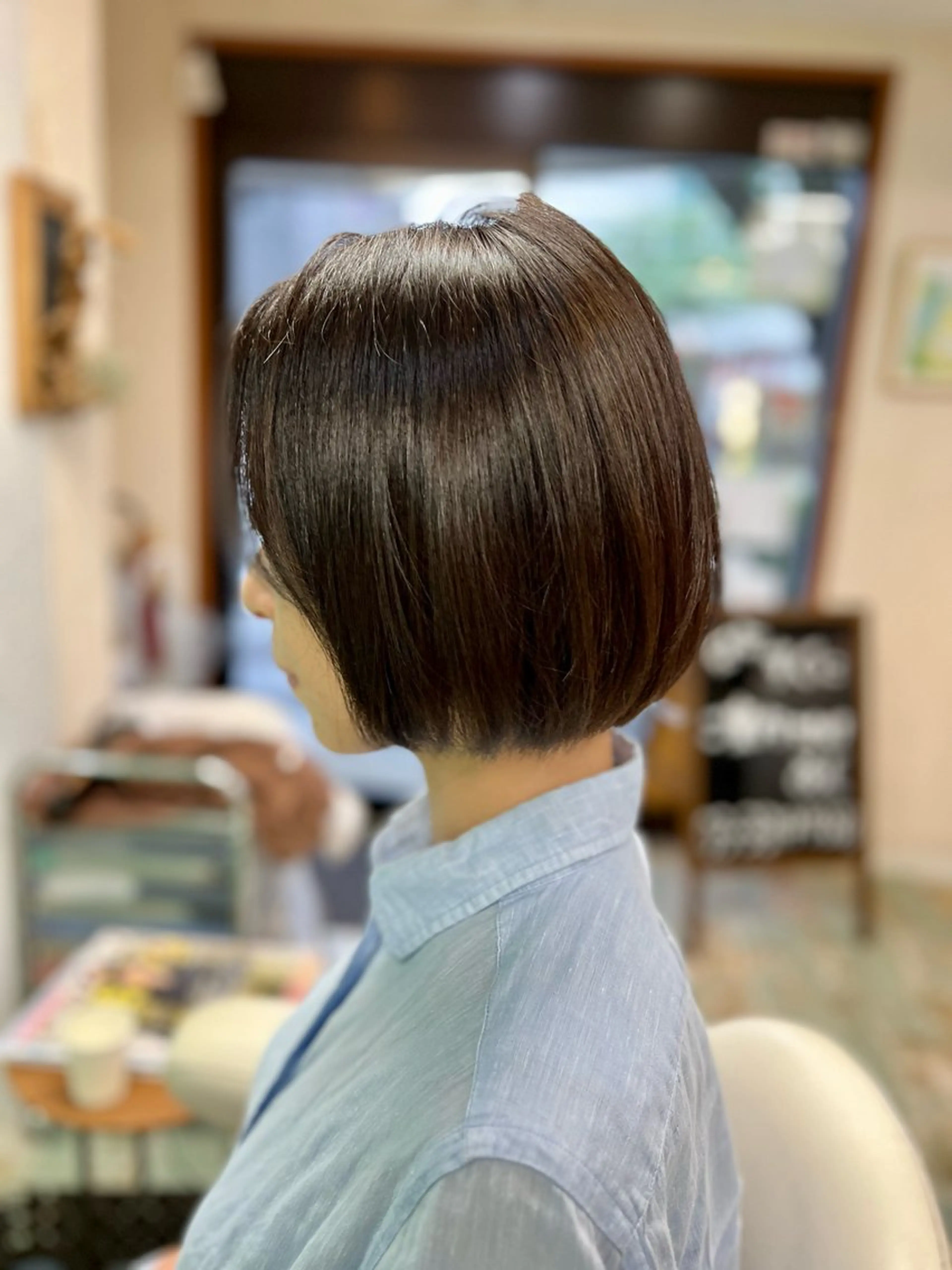 ミディアム ボブ 鈴木 令子のヘアスタイル