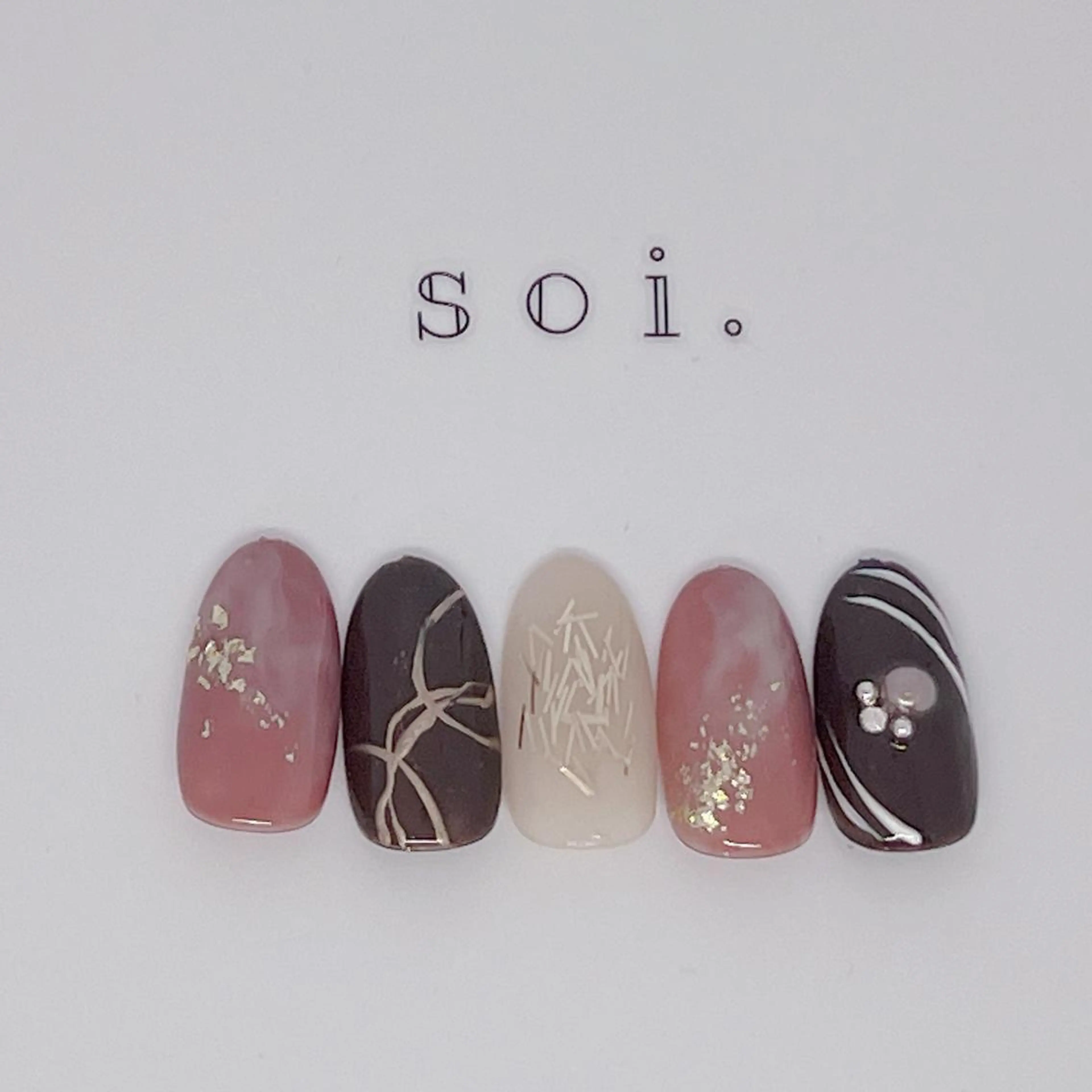 ネイル soi.. .のネイルデザイン