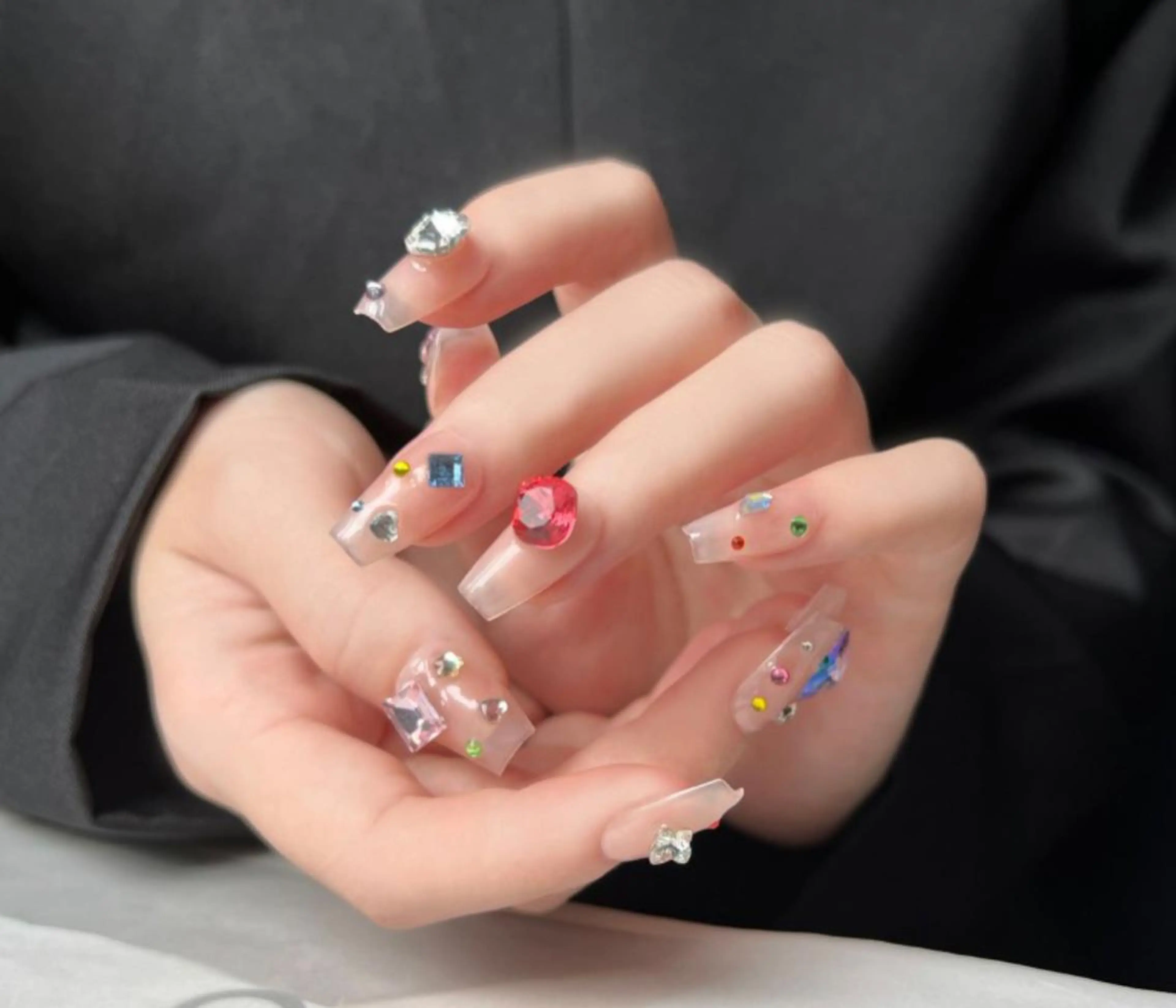 ネイル ハンドネイル KARI ネイルサロンのネイルデザイン