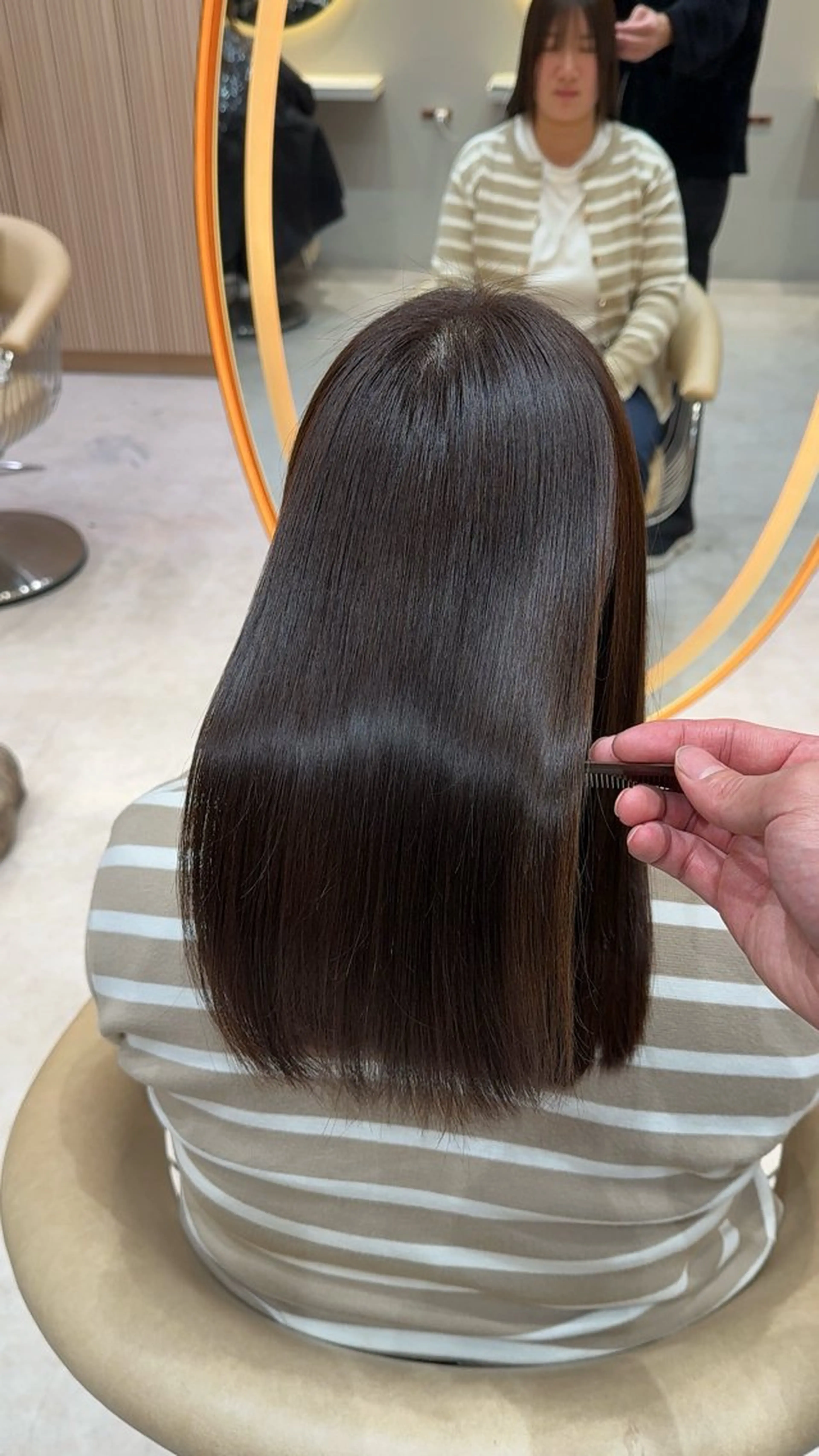 セミロング カラー カット ヘアカラー 縮毛矯正 レイヤー❣️縮毛矯 川村利幸のヘアスタイル