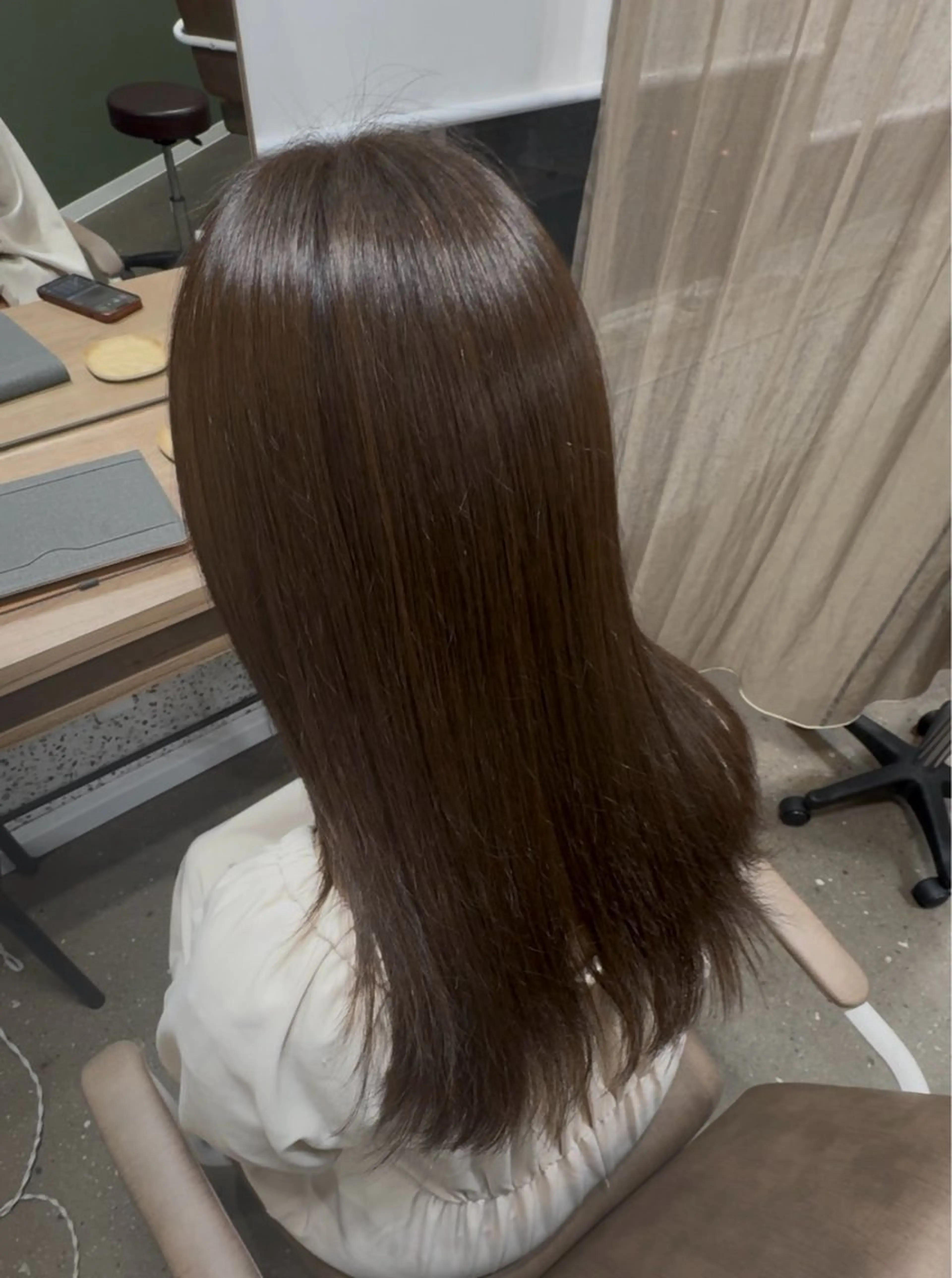 セミロング カラー カット ヘアカラー トリートメント TELAHAIR 副店長 永田のヘアスタイル