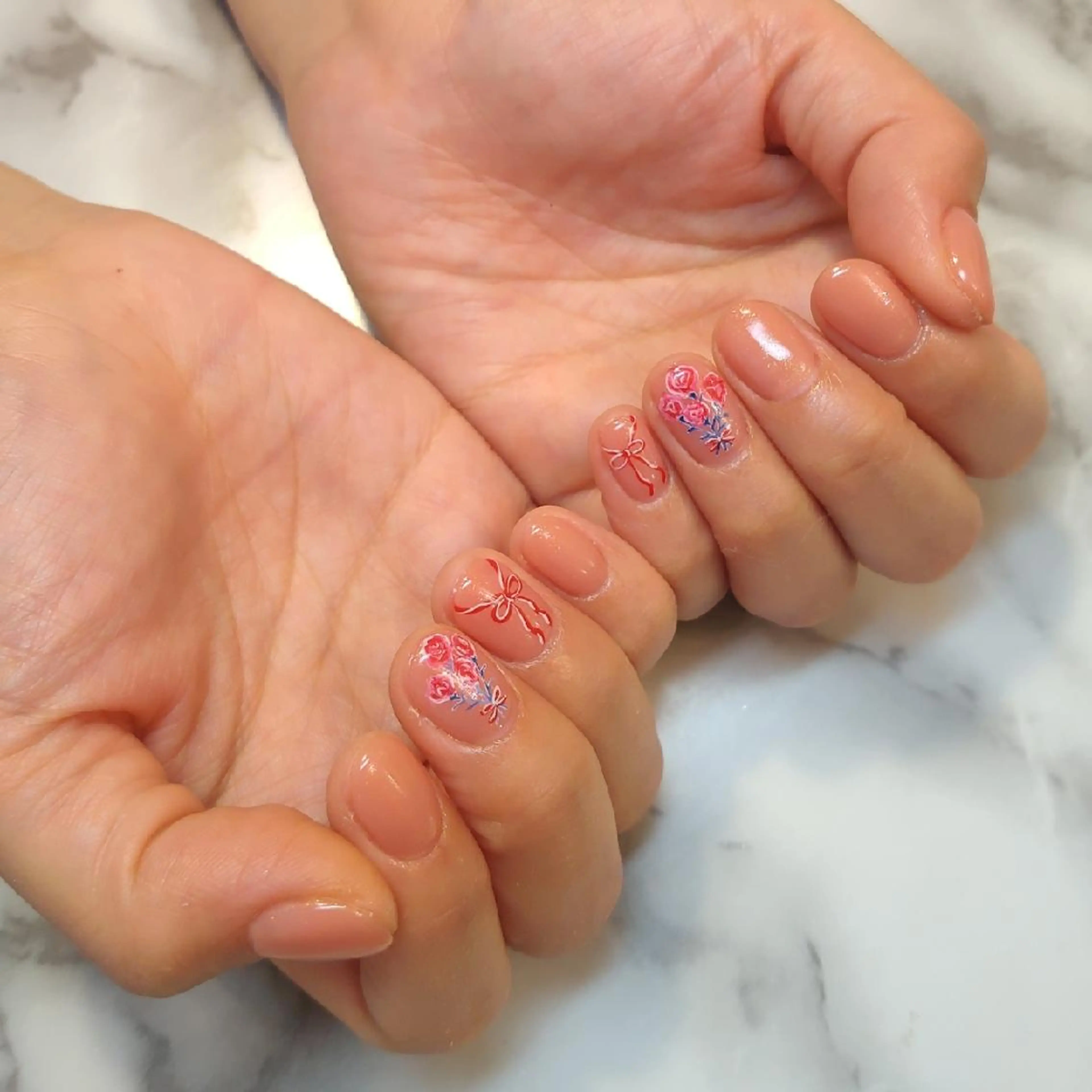 ネイル ジェヌインネイル 河内のネイルデザイン