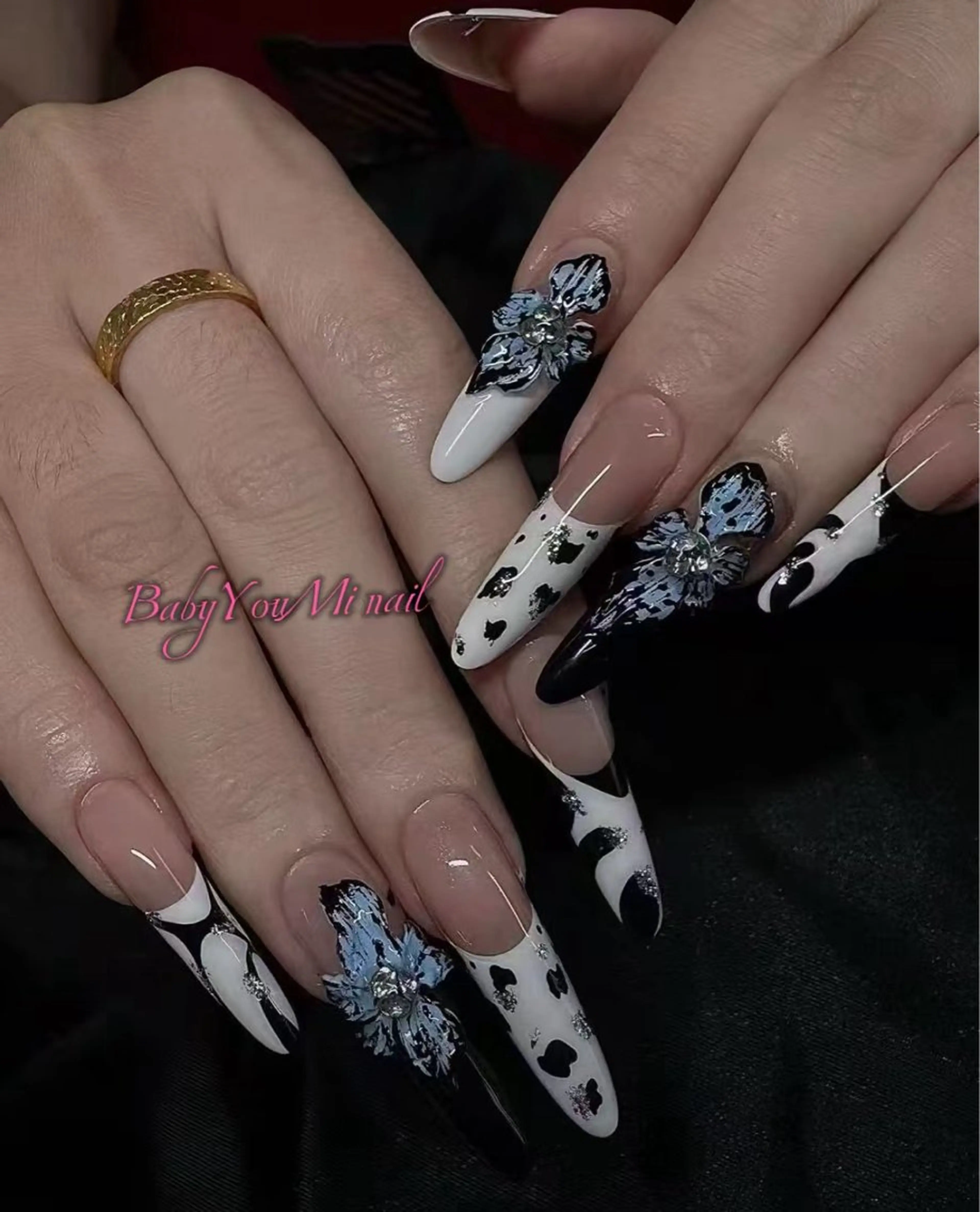 ネイル オーロラネイル フラワーネイル フットネイル フレンチネイル ジェルネイル ハンドネイル BabyYouMi nailのネイルデザイン