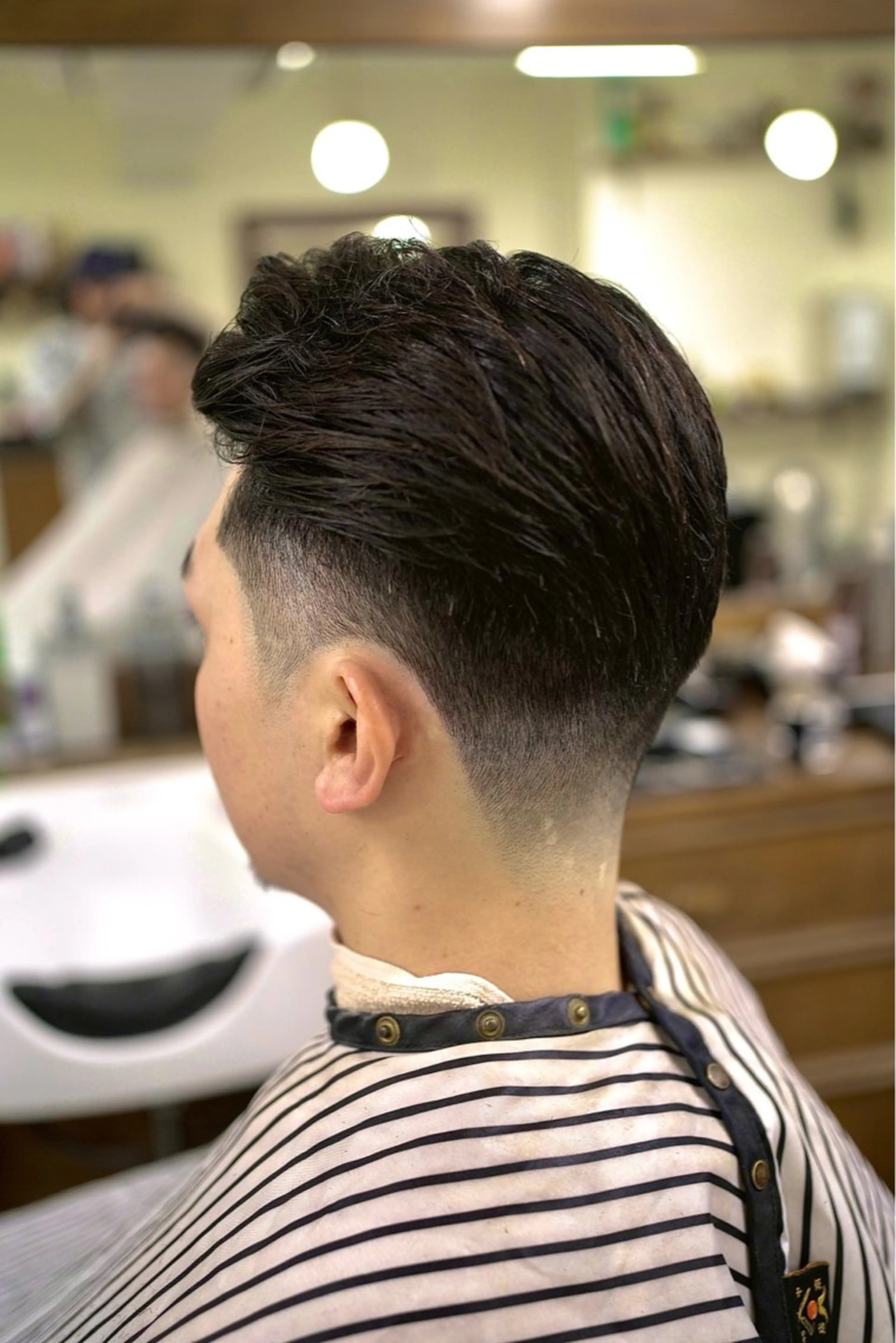 メンズ フェードカット メンズパーマ スキンフェード メンズツイストパーマ ツイストパーマ カット 吉祥寺バーバー takumiのヘアスタイル