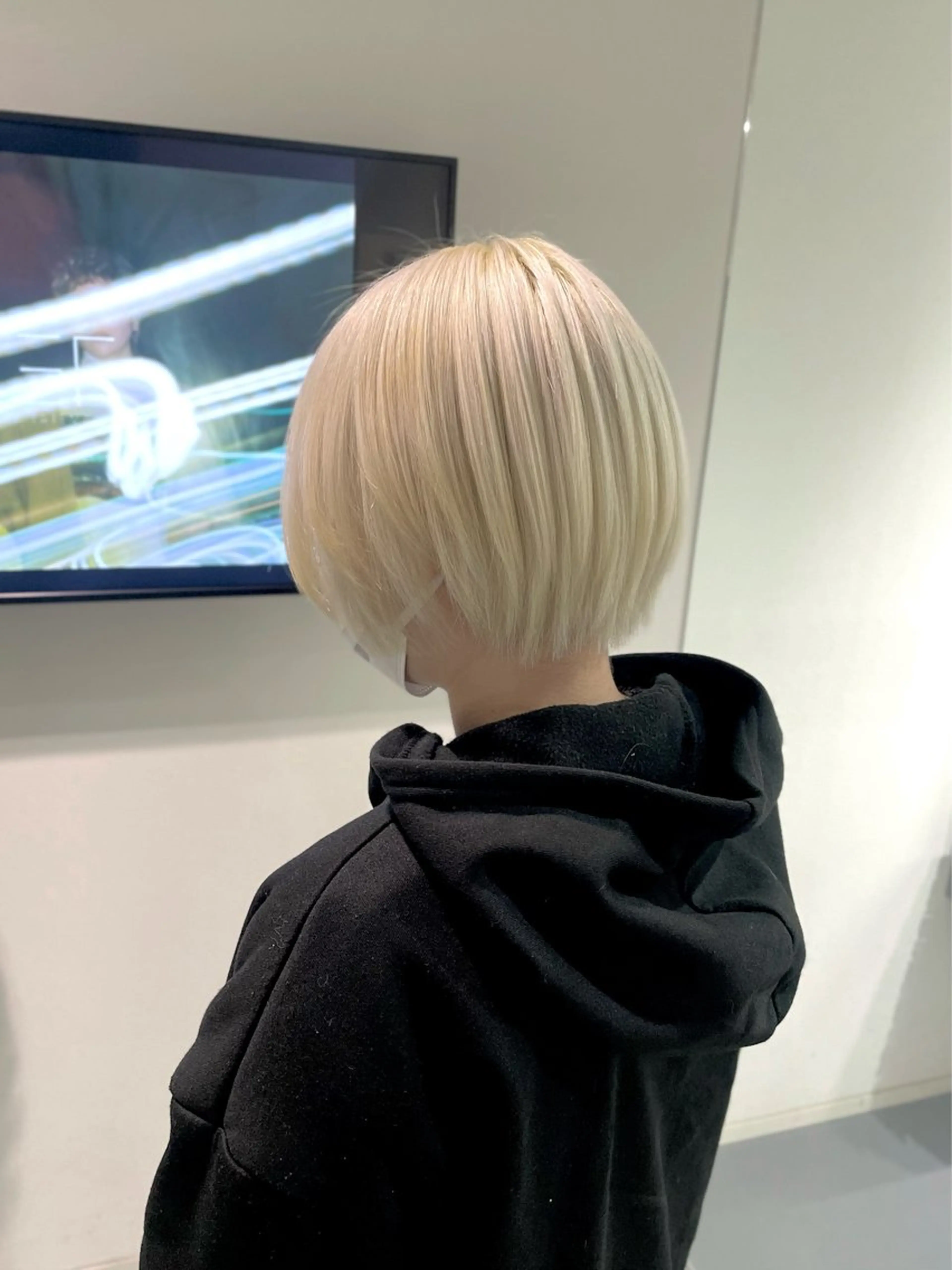 ショート ヘアカラー 西山祐生/ハイトーン /ケアブリーチ/艶髪のヘアスタイル