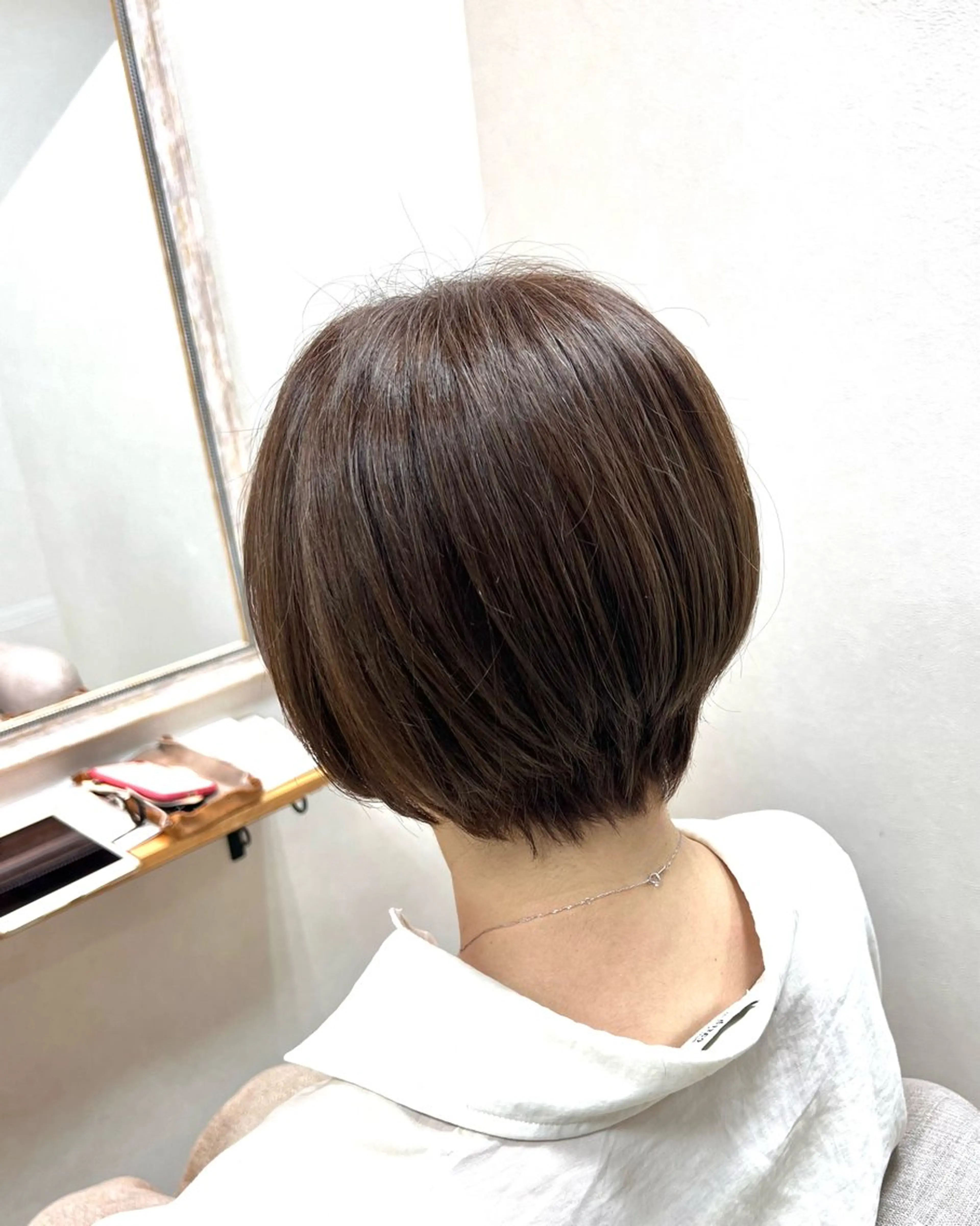 ショート カラー 似合わせカット ショートヘア カット ヘアカラー トリートメント ショート/白髪ぼかし 君和田若菜のヘアスタイル