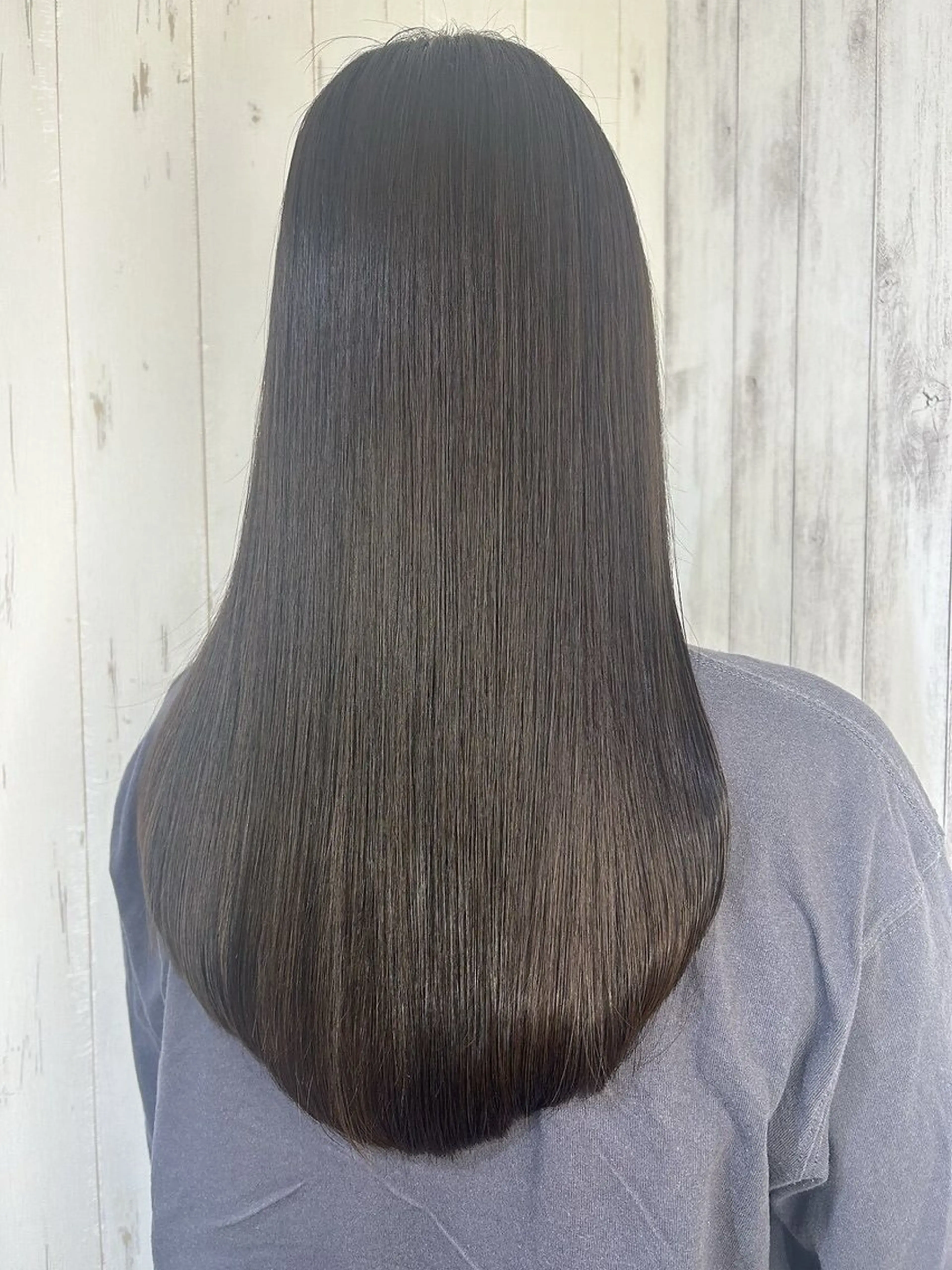 4/20(月) 12:00​〜​16:30 カットカラー&縮毛矯正¥20,000→¥2,660(※ブリーチ歴ない方限定)の写真