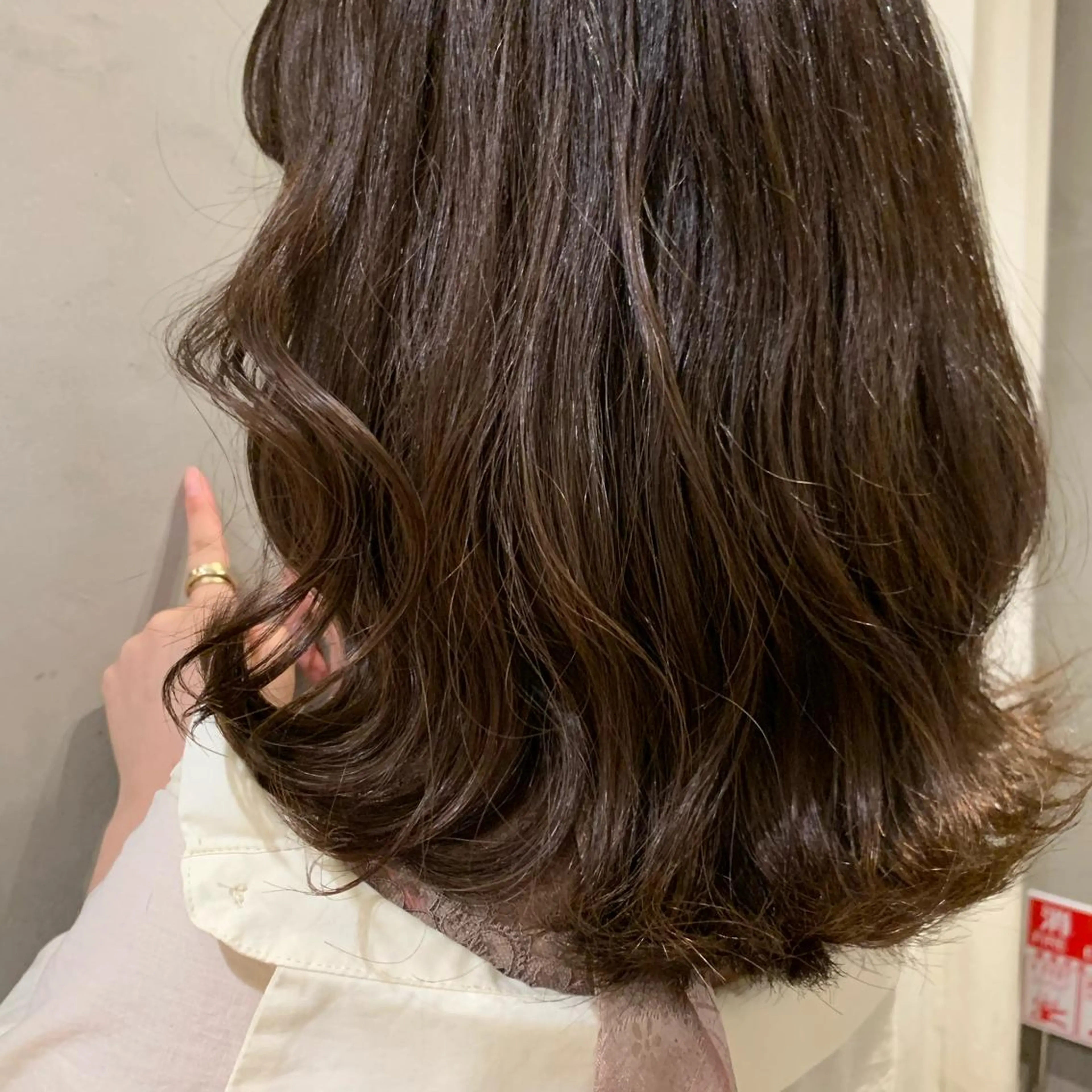 ミディアム カラー 高井瑠華🌼 ストカールカット特化のヘアスタイル