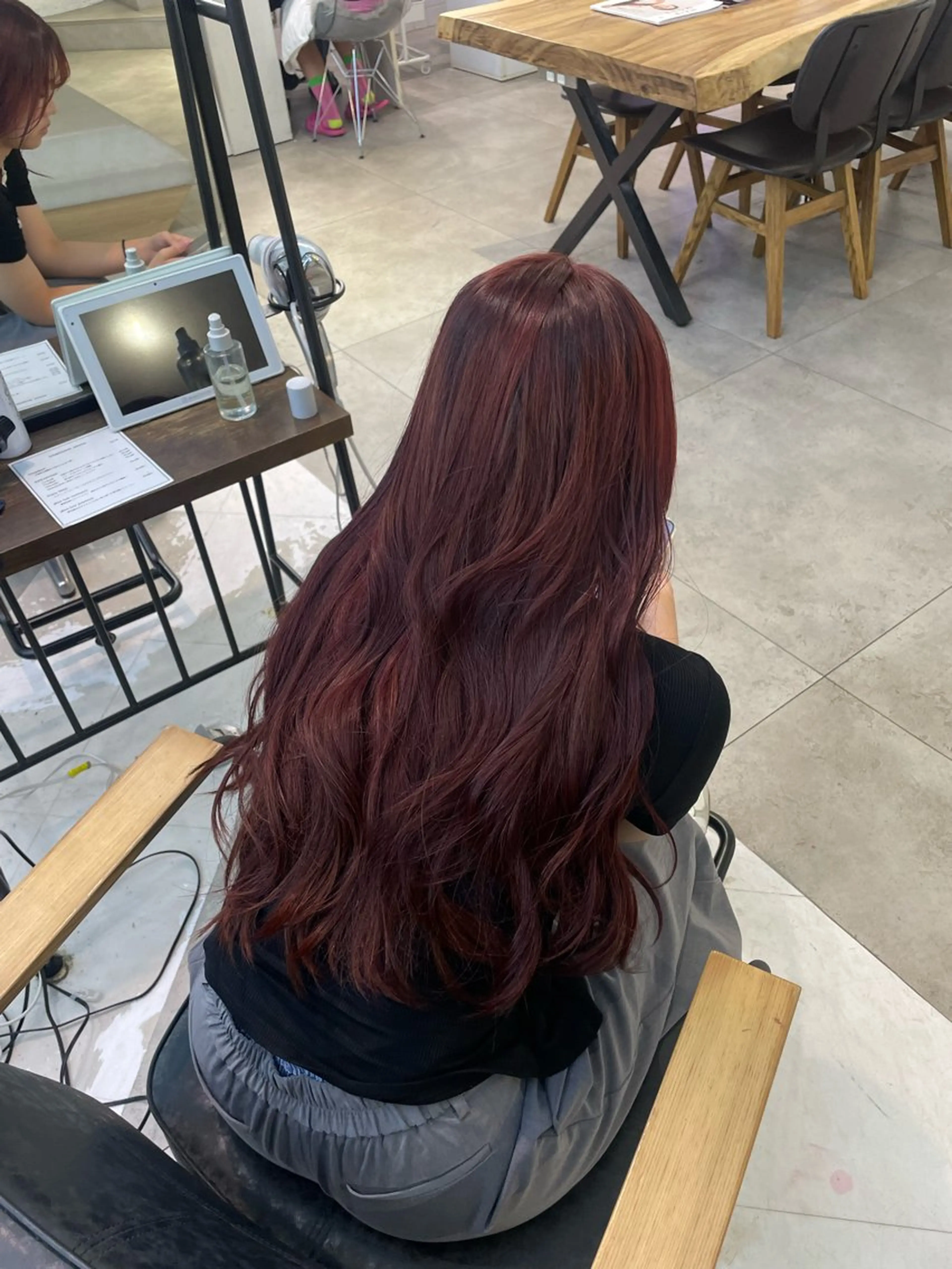 カラー レッドカラー ヘアカラー 韓国ヘア/グレージュ kanako🤍🫧のヘアスタイル