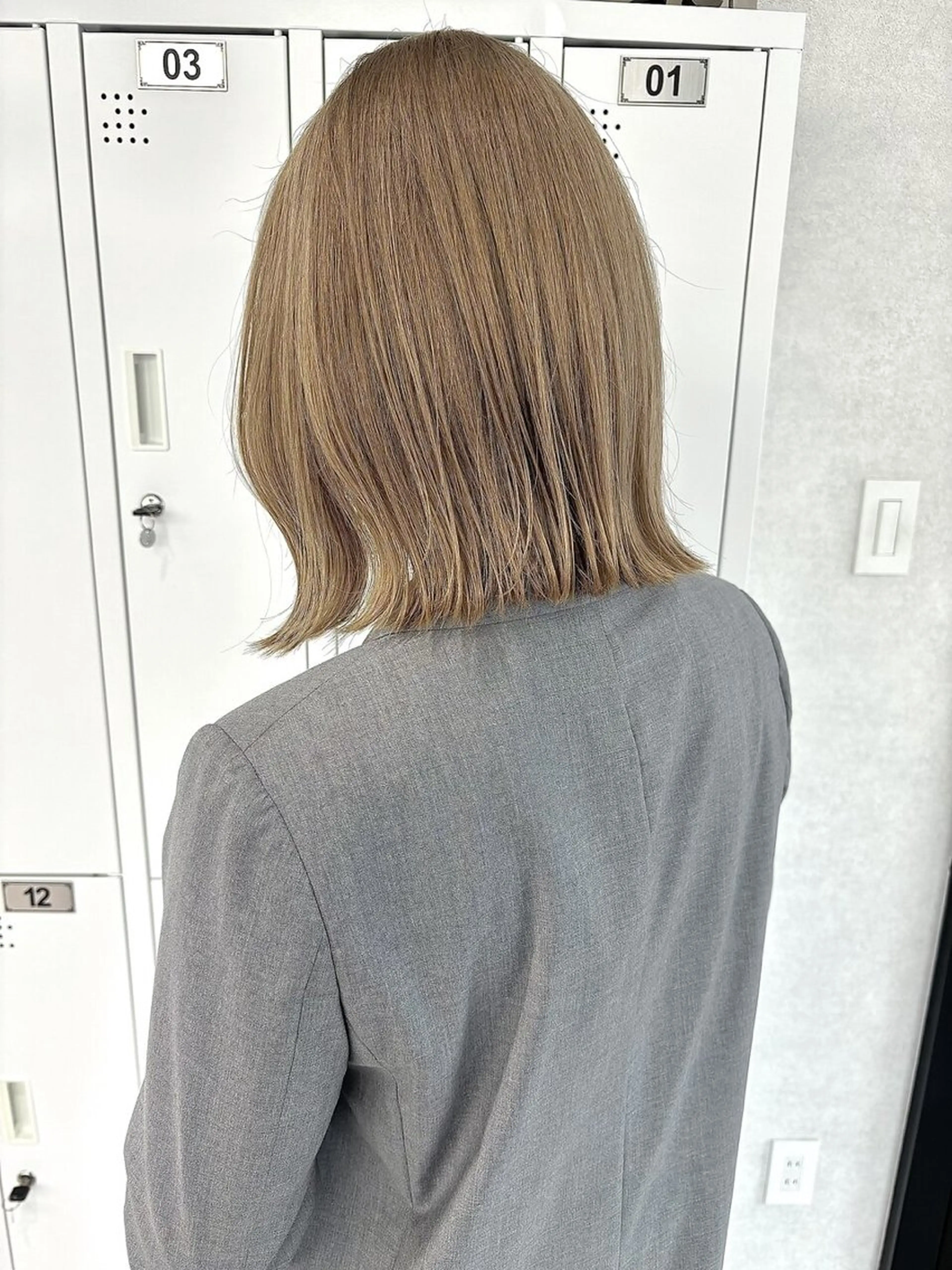 ミディアム すずか ／艶感カラー🪽🫧のヘアスタイル