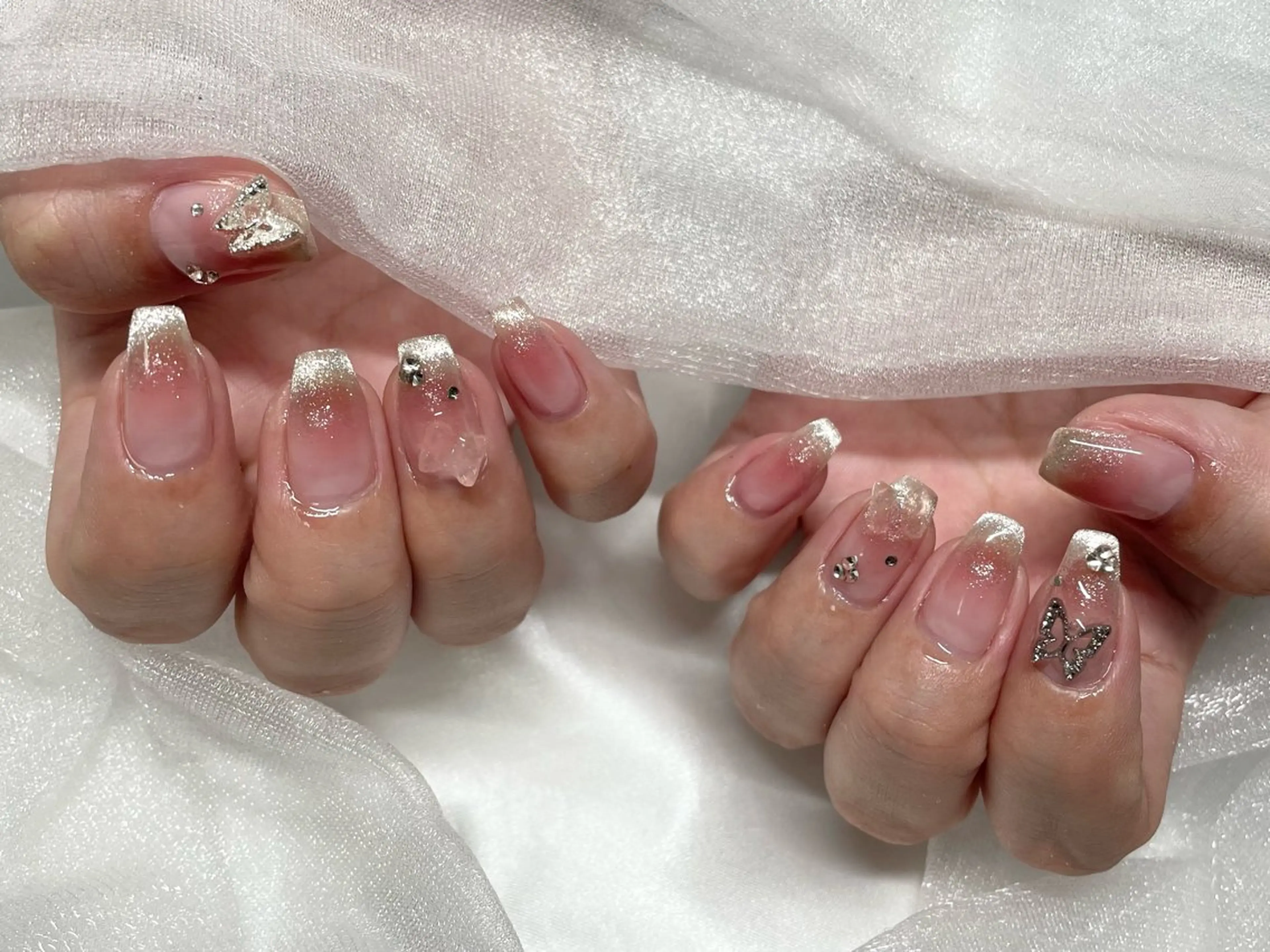 ネイル ハンドネイル Roi〈ロワ〉 Minakoのネイルデザイン