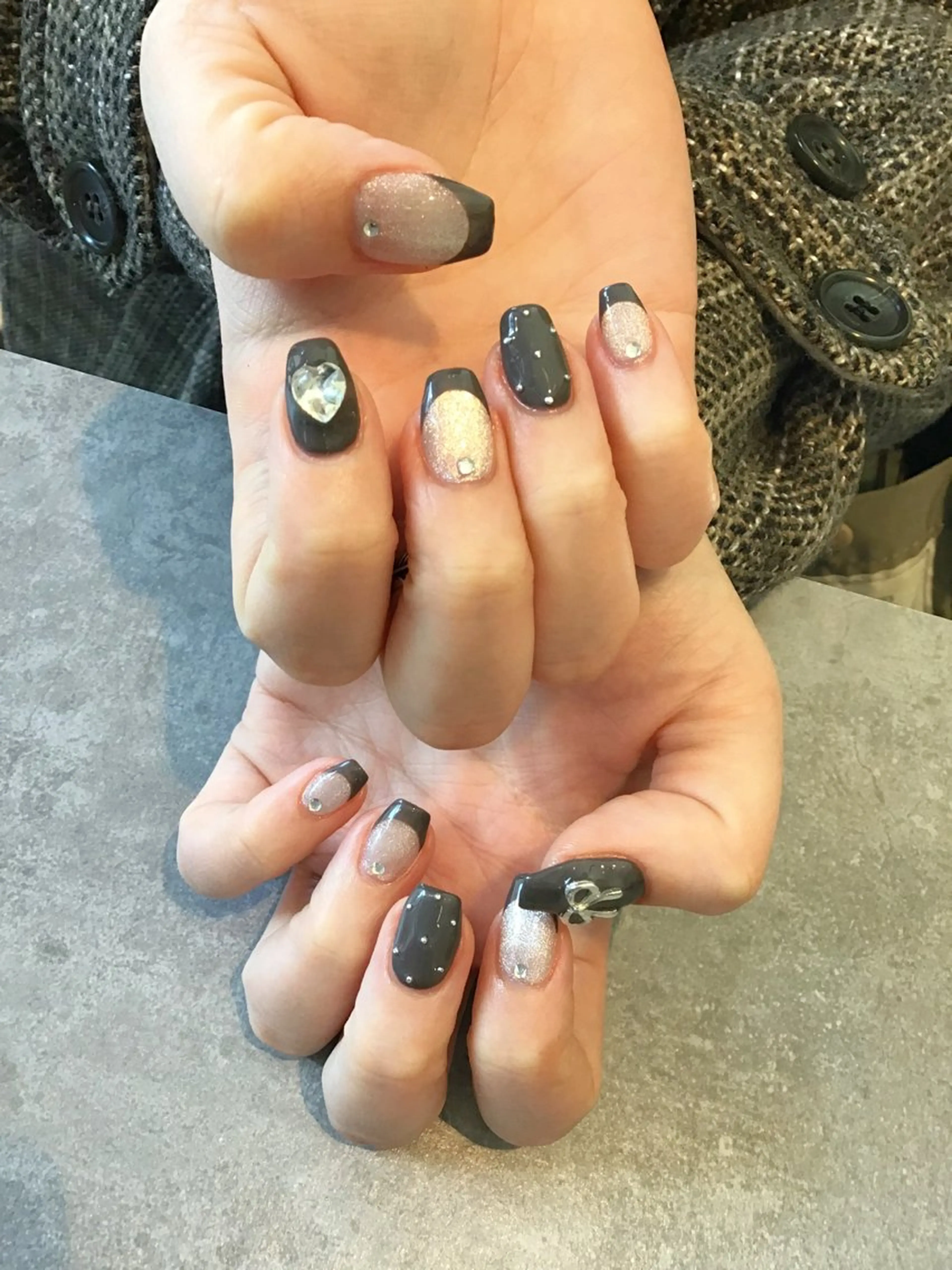 ネイル 持ち込み Nest 岩崎のネイルデザイン