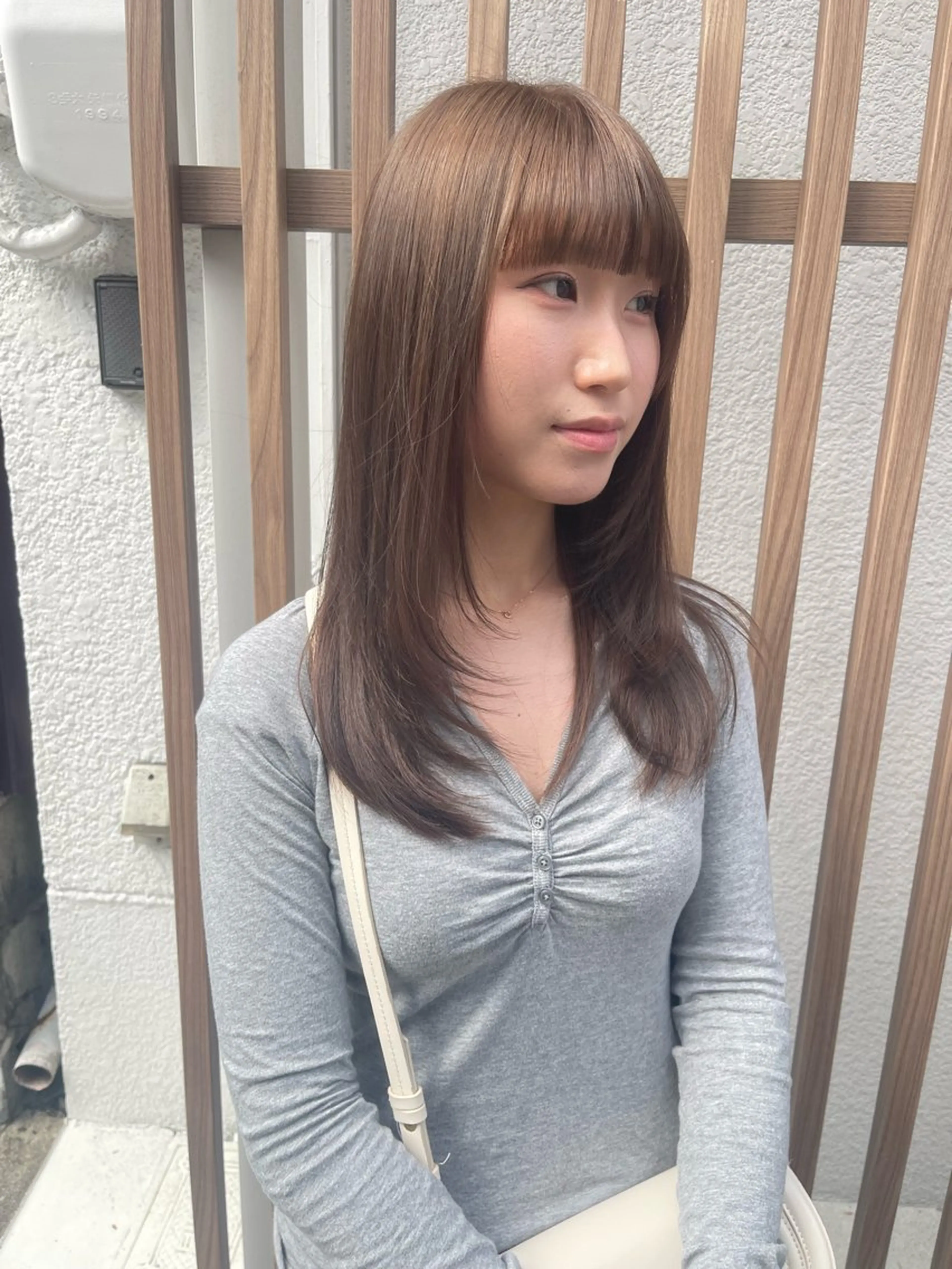 セミロング カラー ベージュカラー ブリーチ 透明感カラー ダブルカラー ブリーチなしカラー カット ヘアカラー 4/23当日予約可 似合わせレイヤー矢作のヘアスタイル