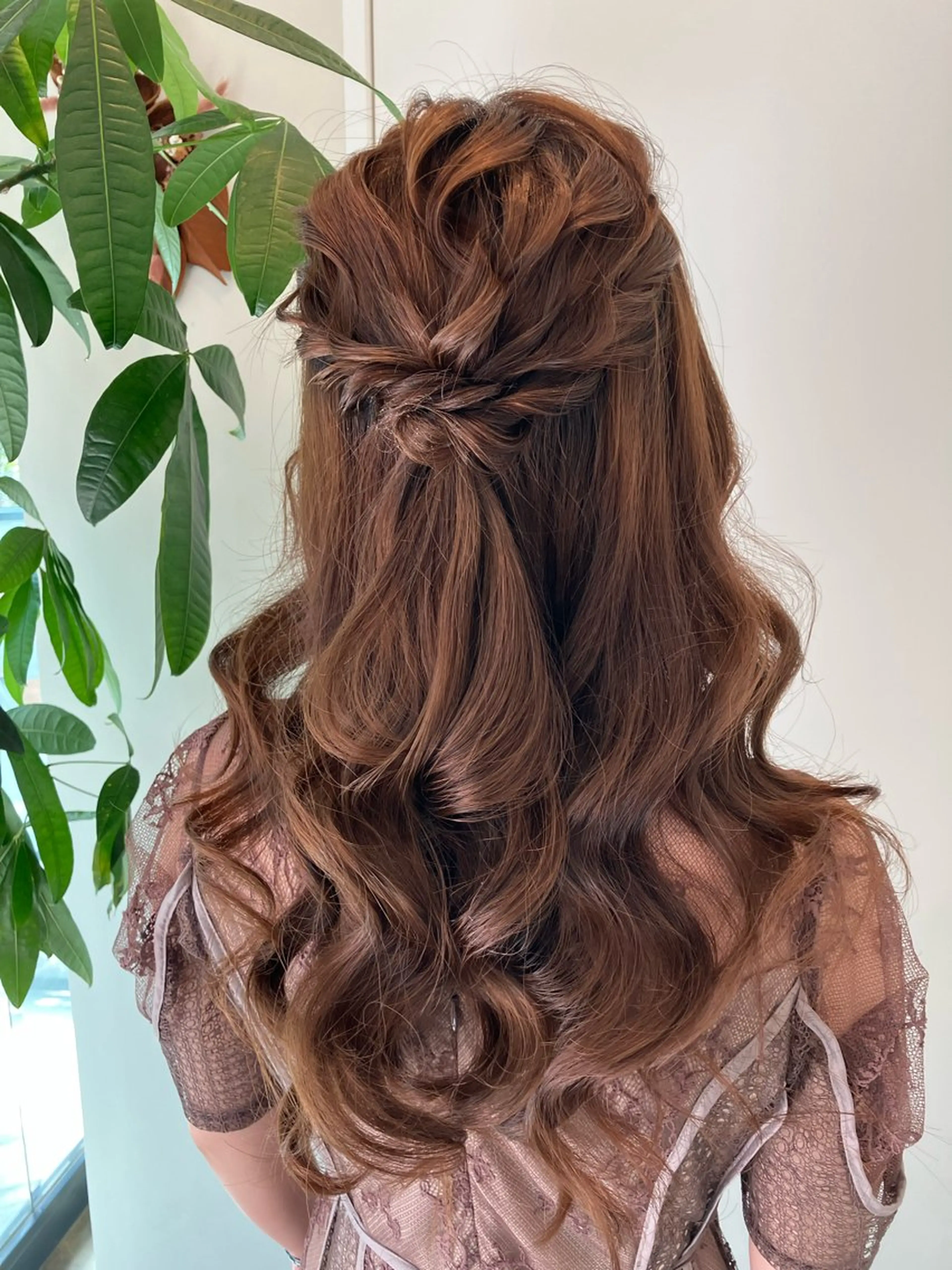 ヘアアレンジ ハーフアップ 結婚式・ブライダル Hair&Make Nahoのマツエク・マツパデザイン