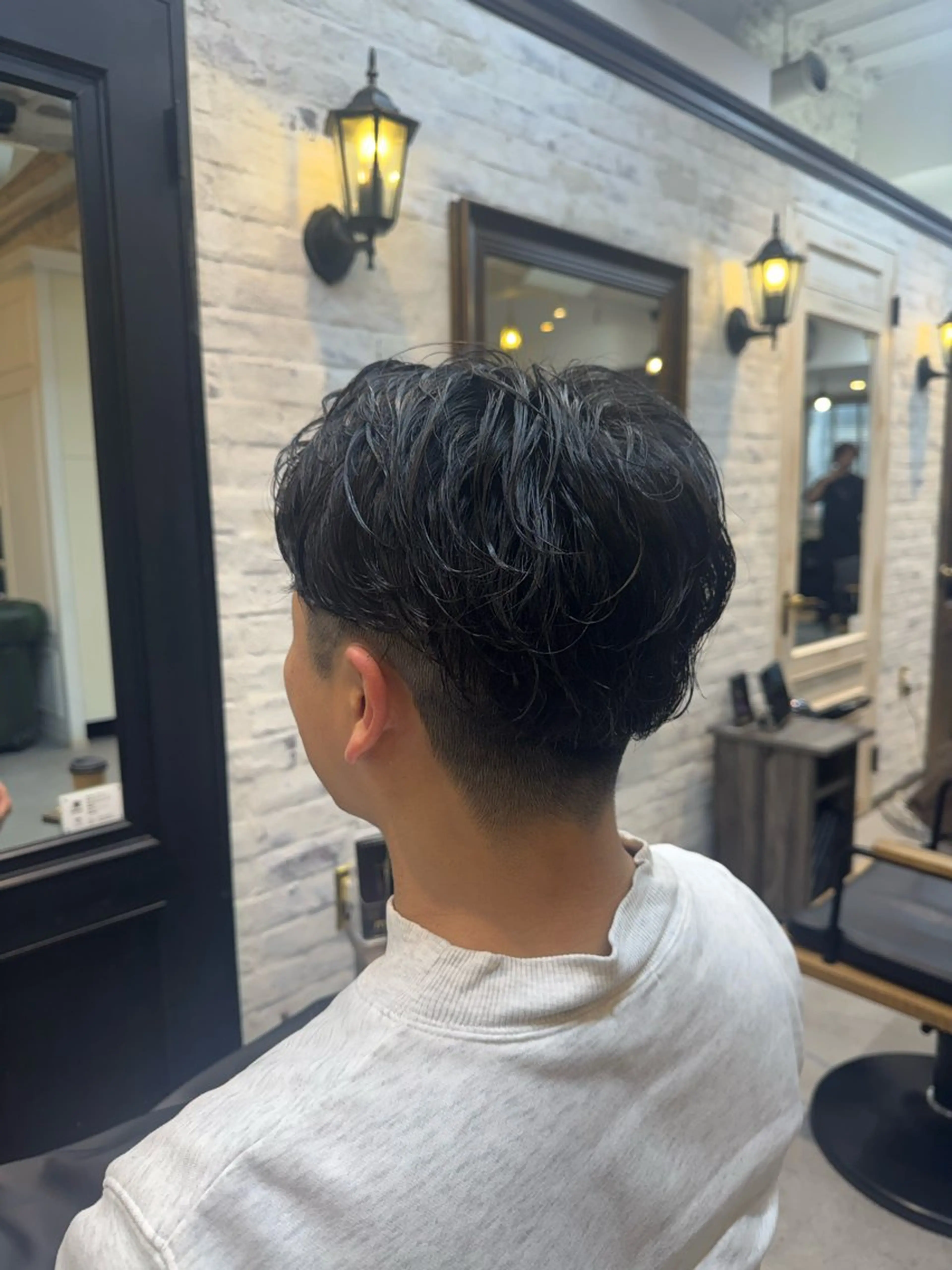 パーマ メンズ パーマ 西出 茉燦のヘアスタイル