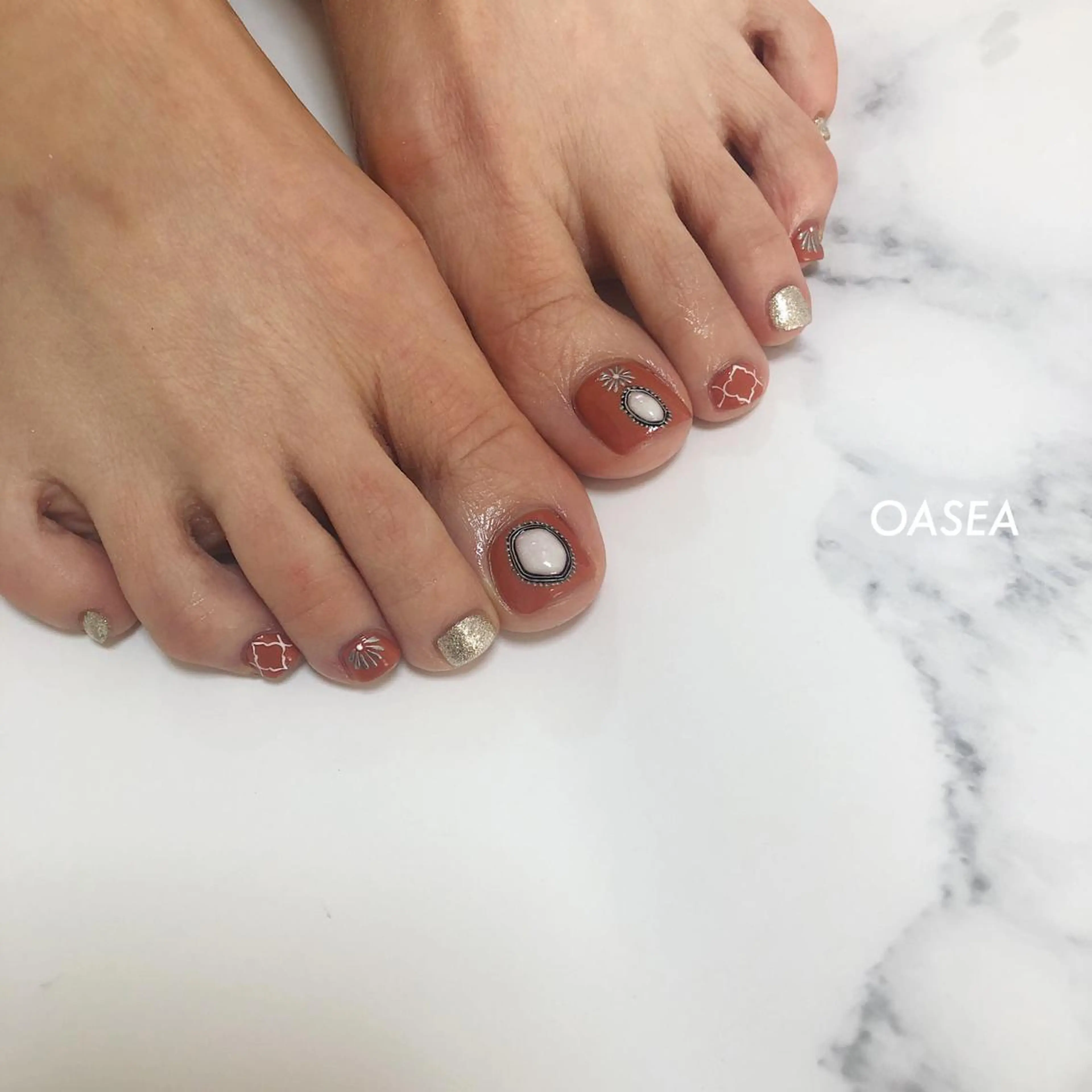 ネイル フットネイル 🌞💜 KAORI 🌴のネイルデザイン