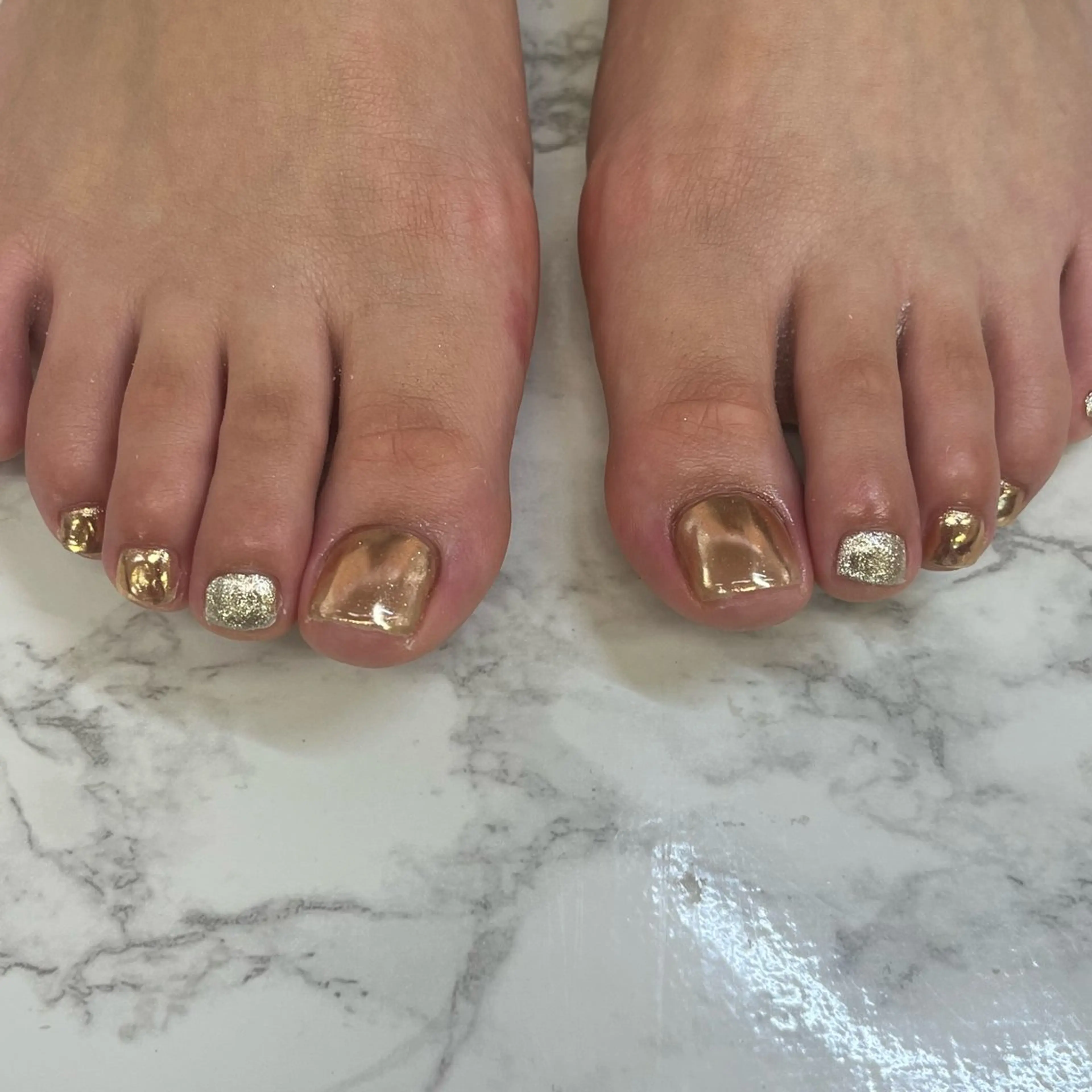 ネイル ミラーネイル 林 夏萌のネイルデザイン