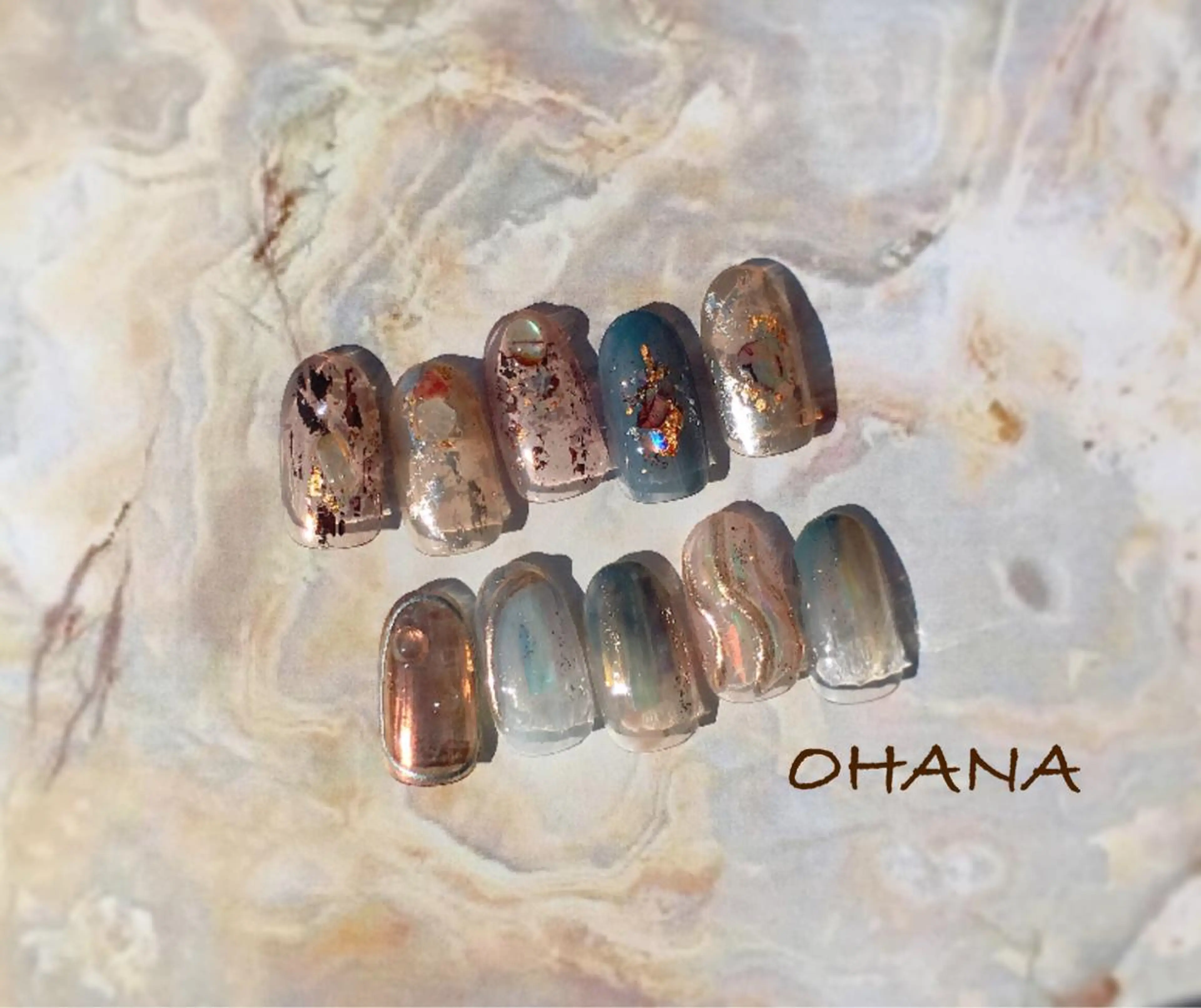 ネイル べっ甲ネイル フットネイル ラメ(グリッター) ラメグラデーション マグネットネイル nailroom  OHANA所属・nailroom OHANA🌴のネイルデザイン