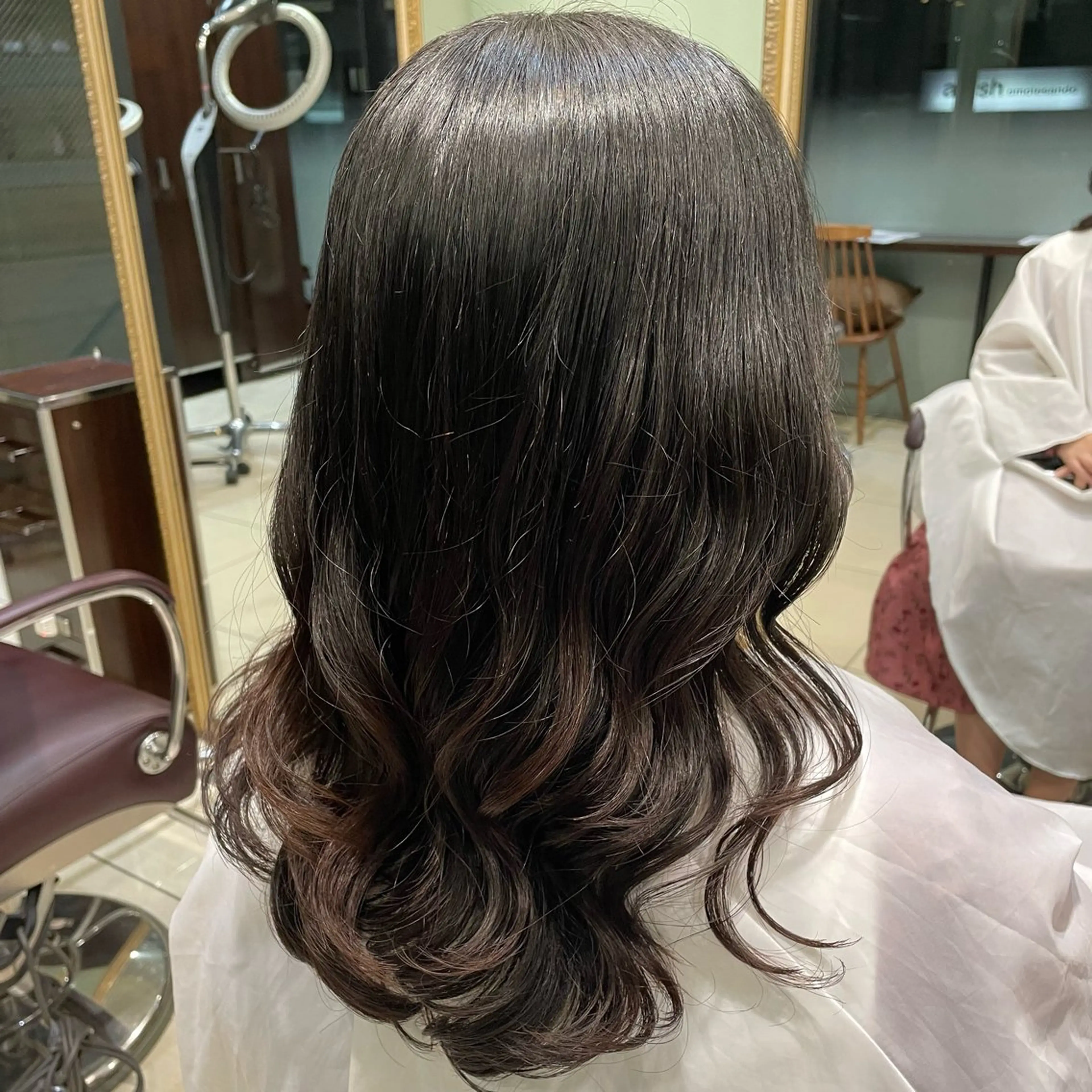 セミロング パーマ パーマ 韓国風パーマ🌿コテ 巻き風パーマ/るいのヘアスタイル