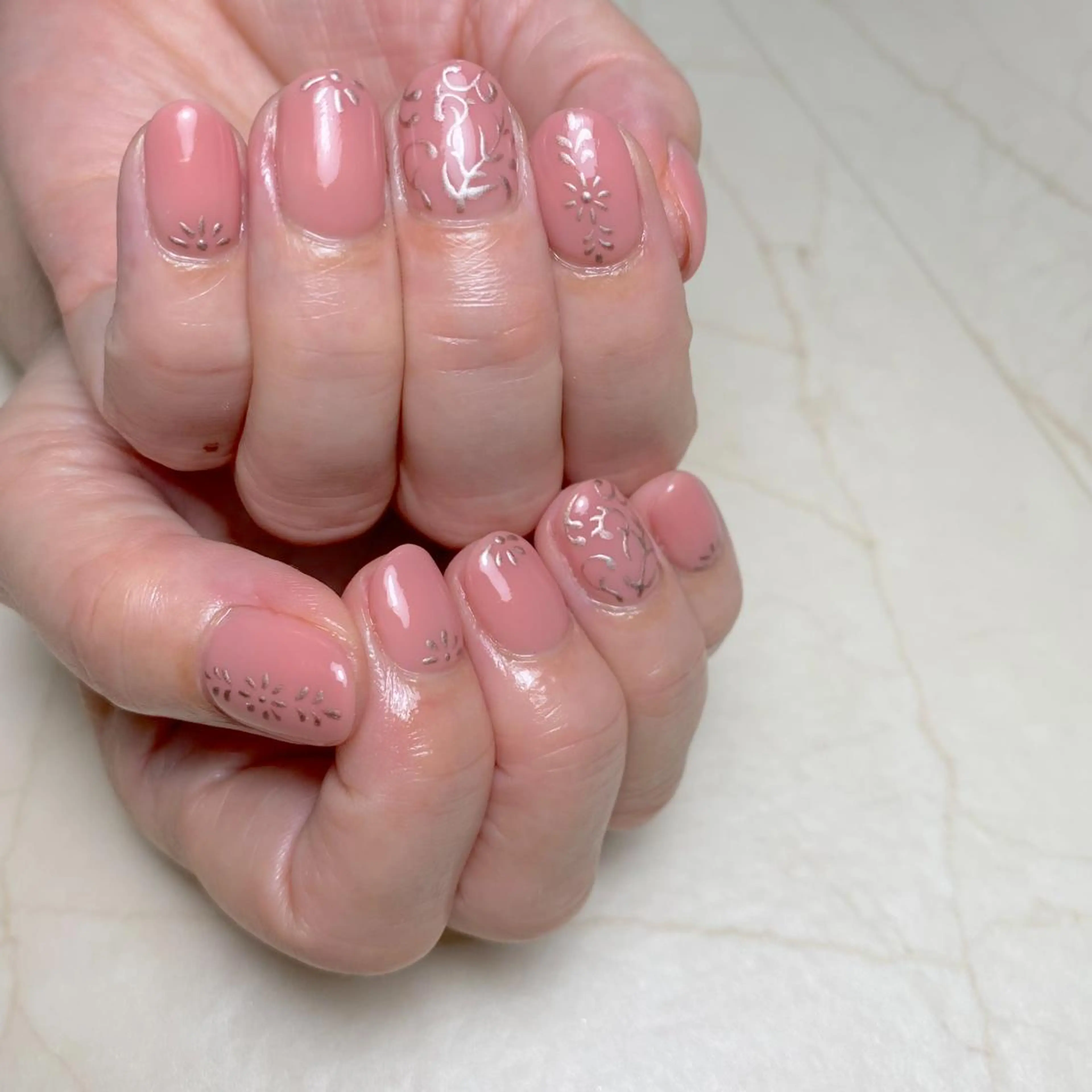 ネイル NAILSALON RandU...のネイルデザイン