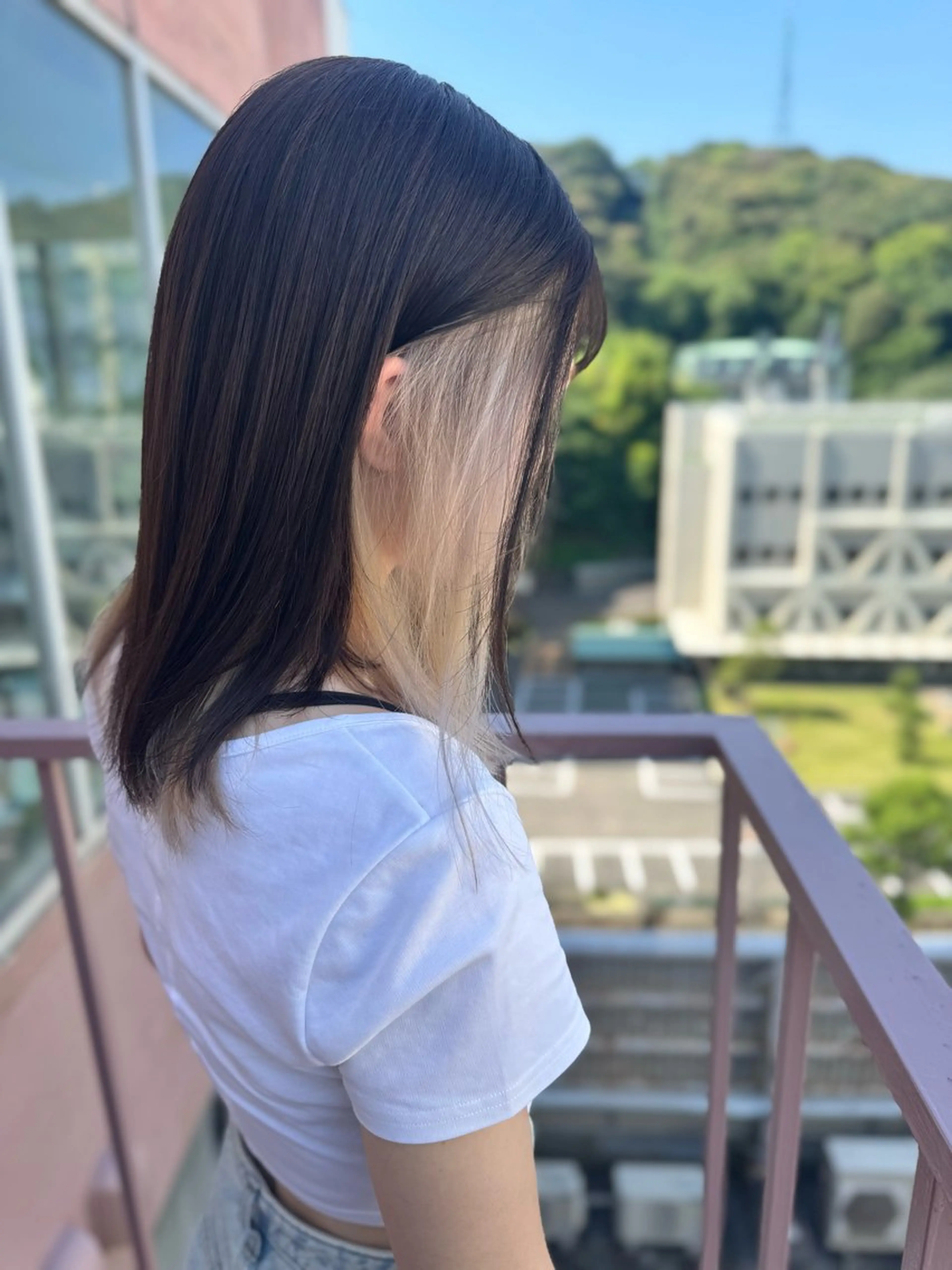 ミディアム カラー ベージュカラー ホワイトベージュ ヘアカラー Viage （ビアージュ）のヘアスタイル