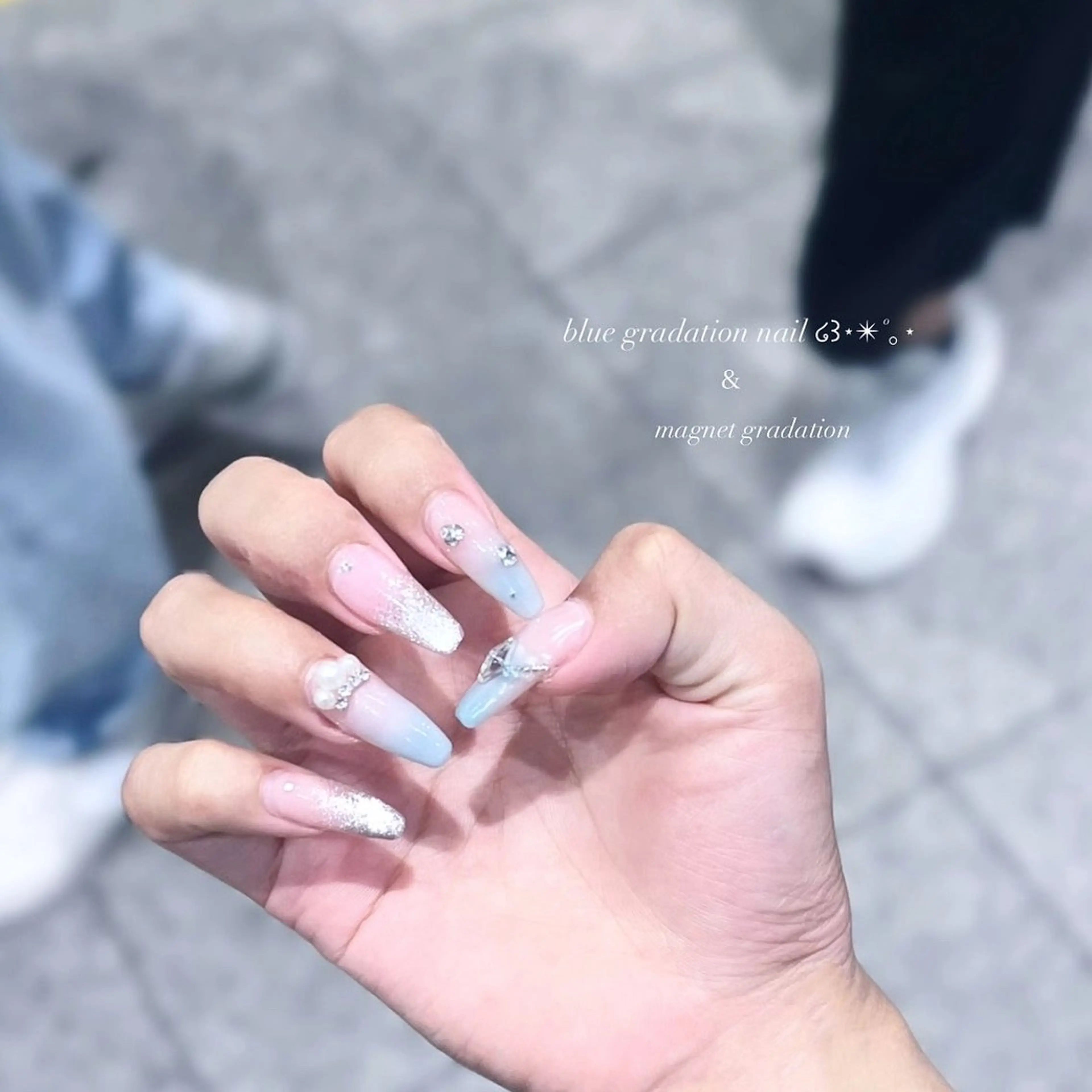ネイル グラデーション 水色 マグネットネイル Lunasis/ Kiraraのネイルデザイン