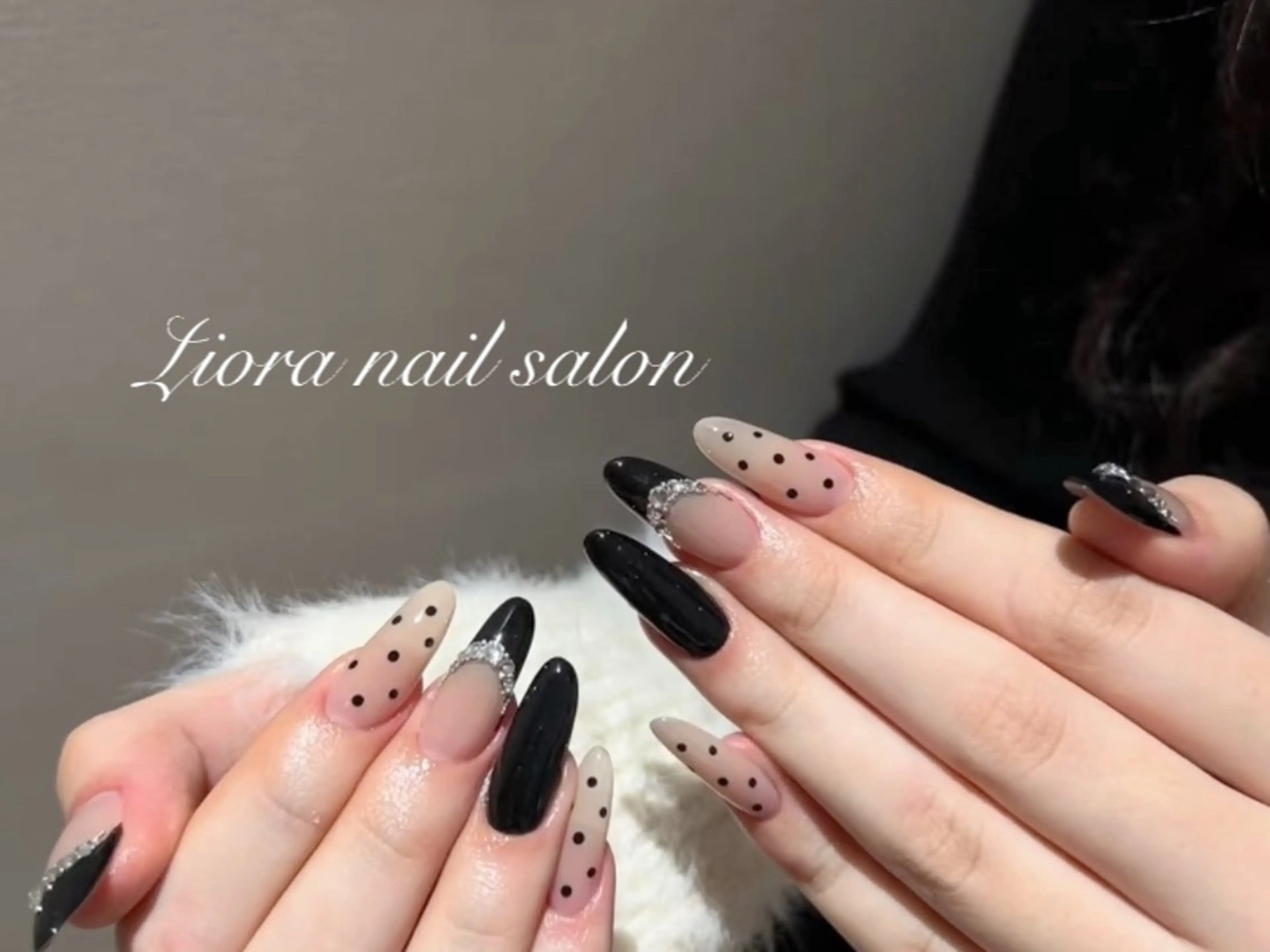 ネイル フレンチネイル ジェルネイル ガーリー グラデーション キラキラネイル ハンドネイル Liora nail スカルプ専門店のネイルデザイン