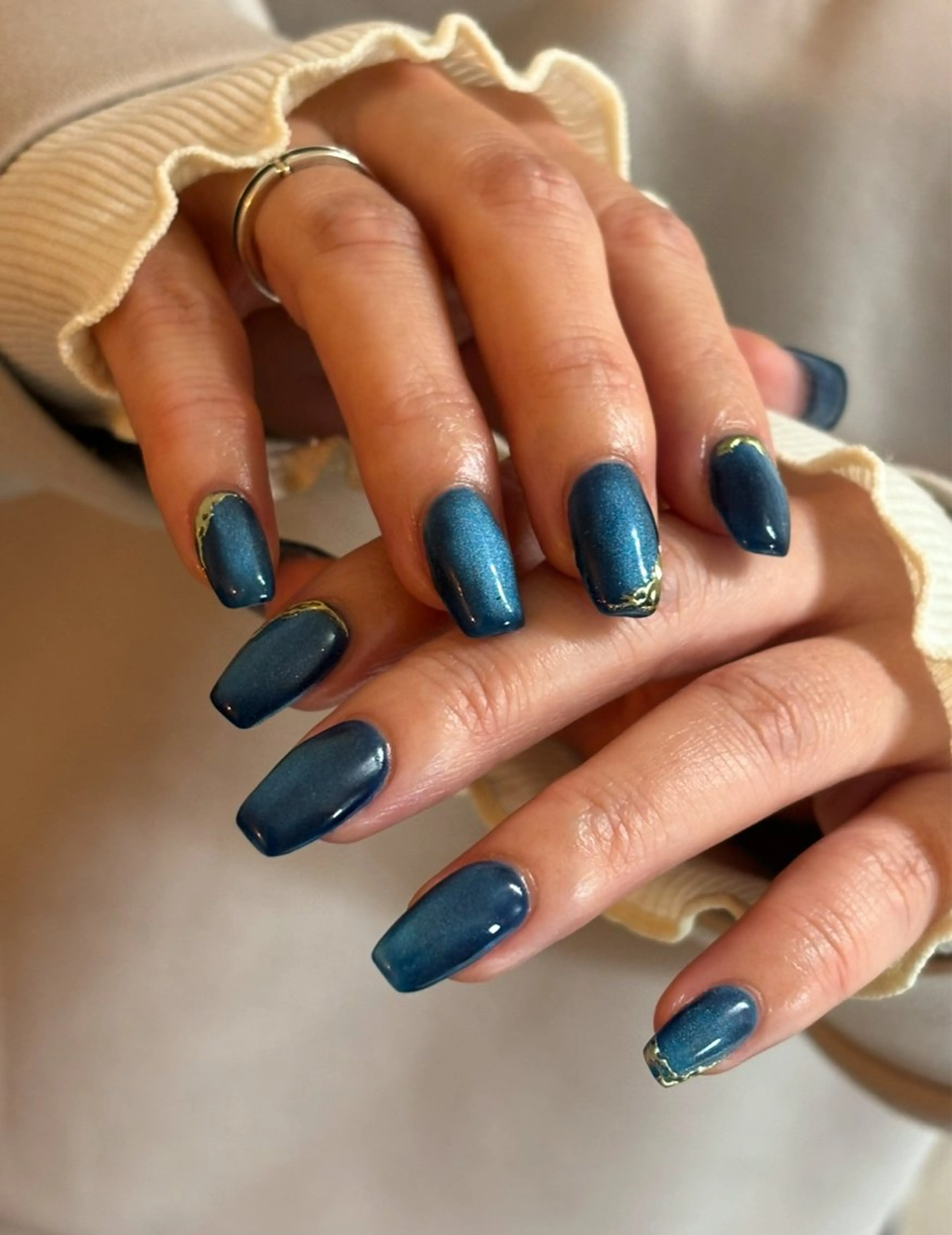 ネイル マグネットネイル ネイビー ハンドネイル Elio 国泰寺のネイルデザイン