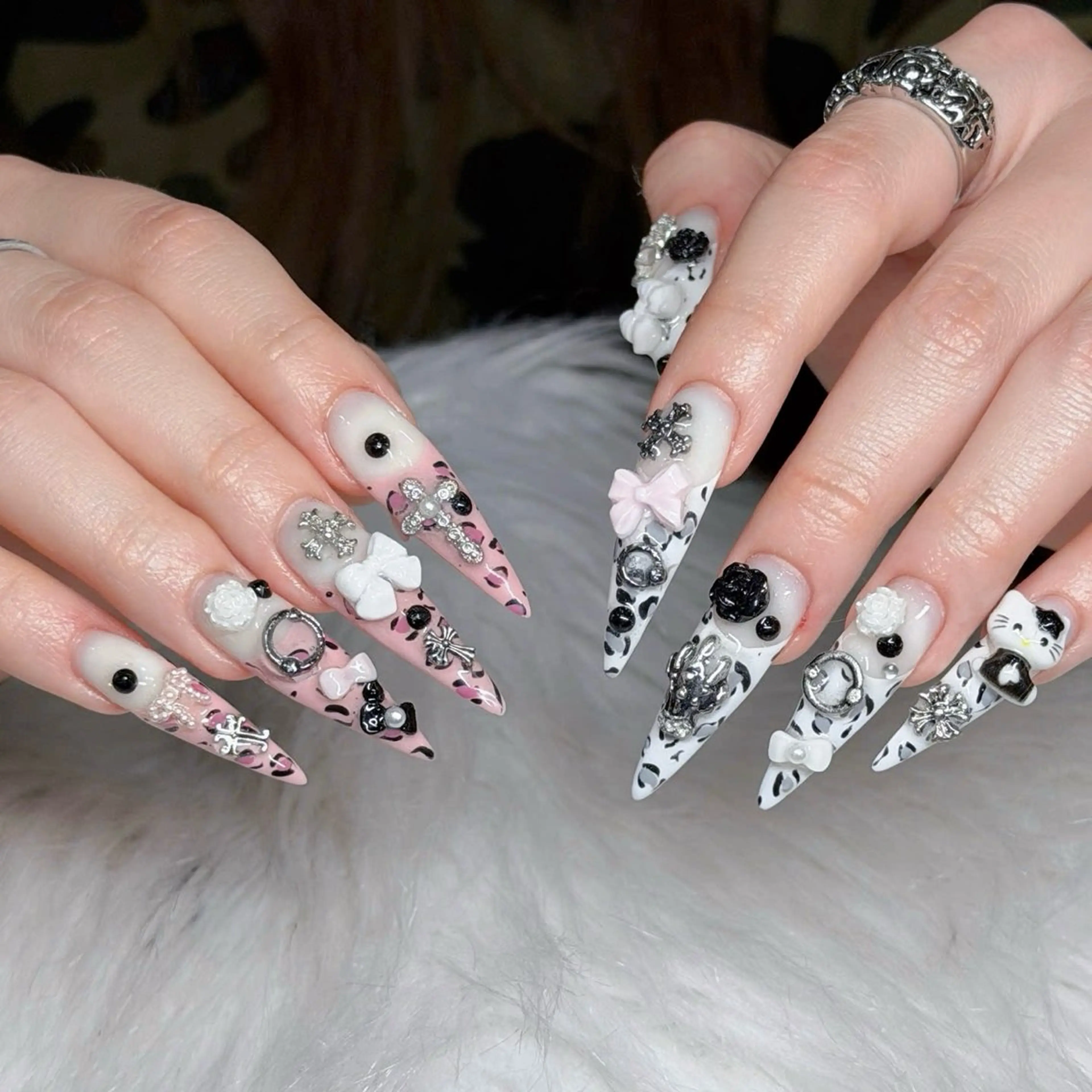 ネイル オーロラネイル グラデーション ハート ホログラムネイル キラキラネイル HA NIのネイルデザイン