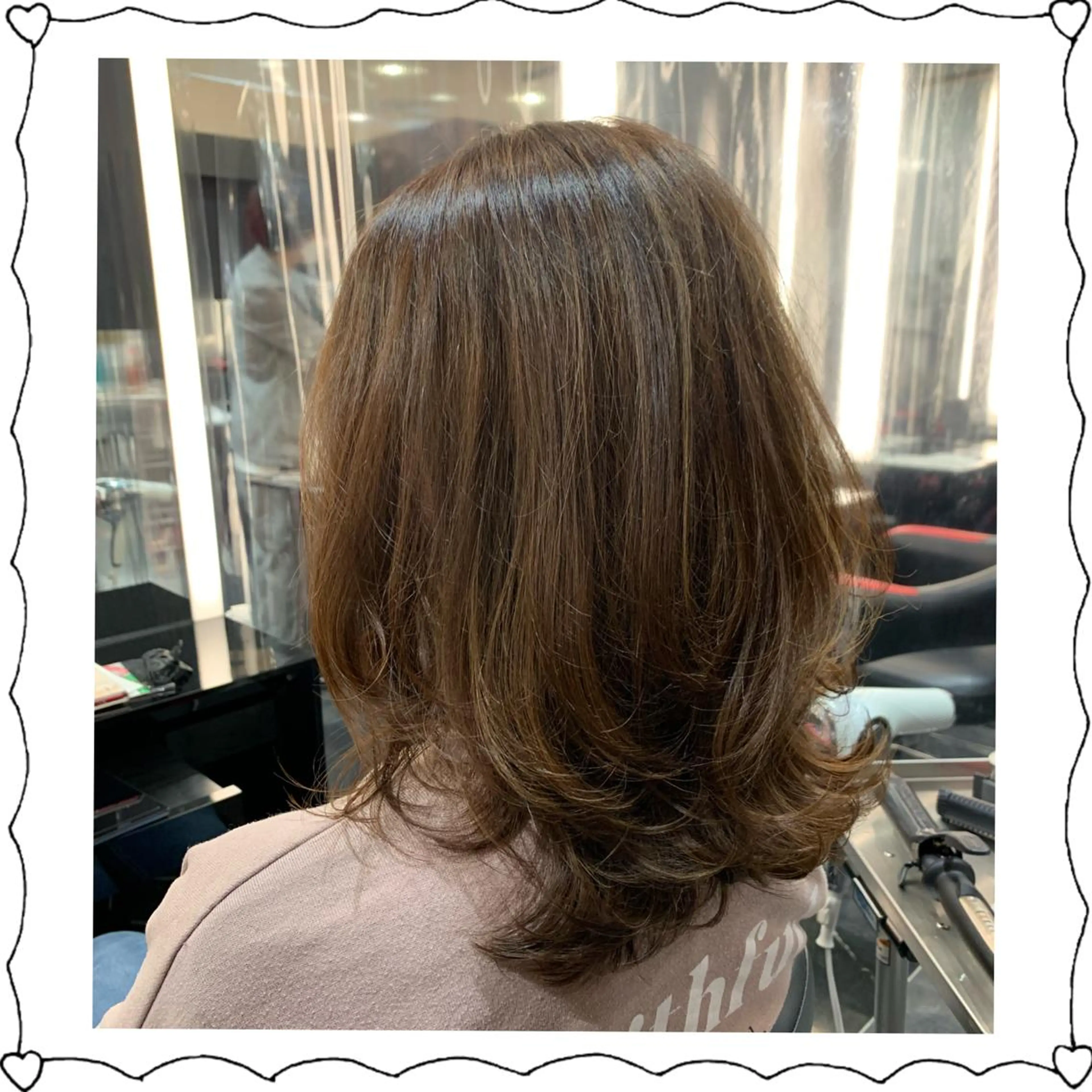 セミロング カラー ハイライトカラー ハイライト 艶髪/白髪ぼかし ヘッドスパ/大野結菜のヘアスタイル