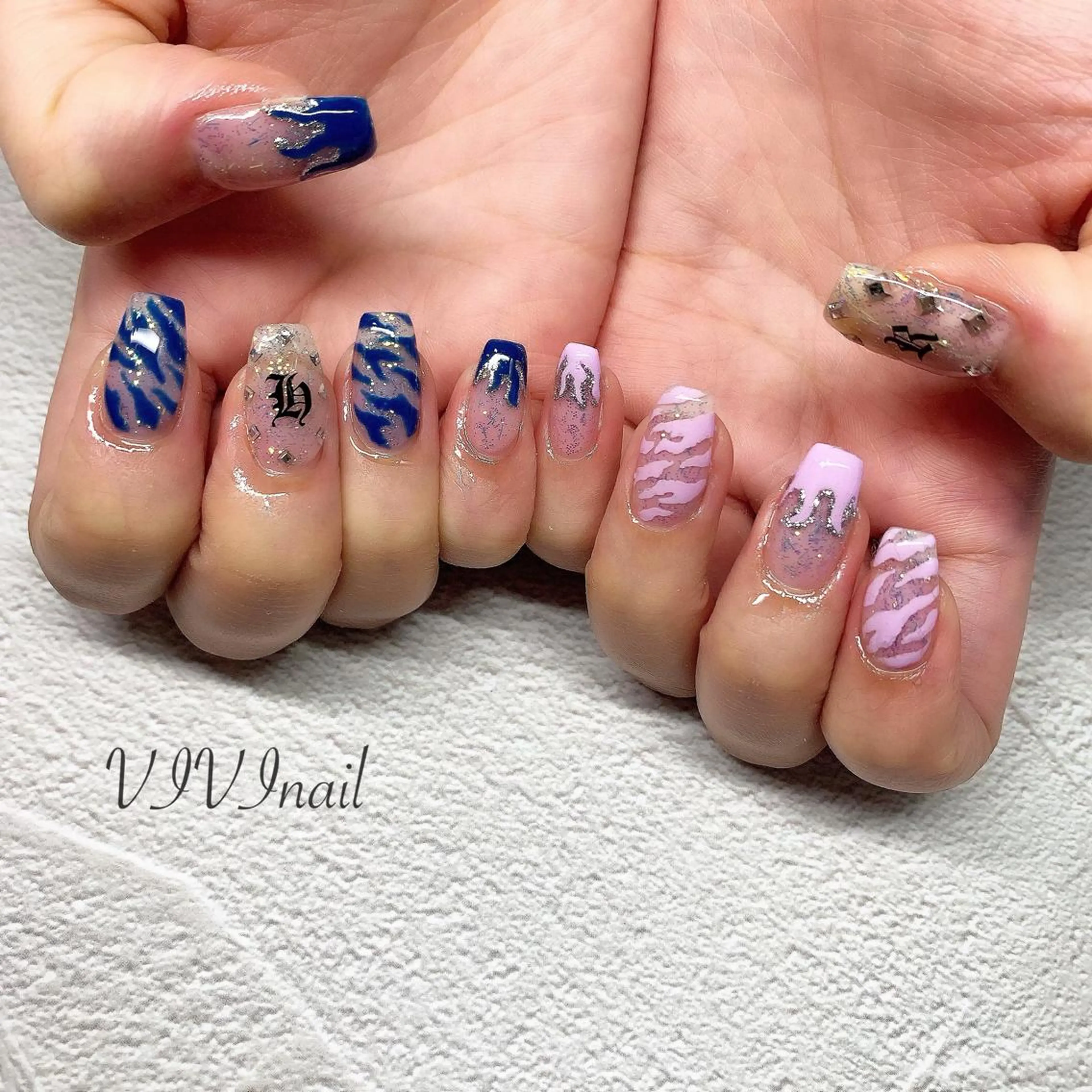 ネイル アニマル柄 ハンドネイル vivi nailのネイルデザイン