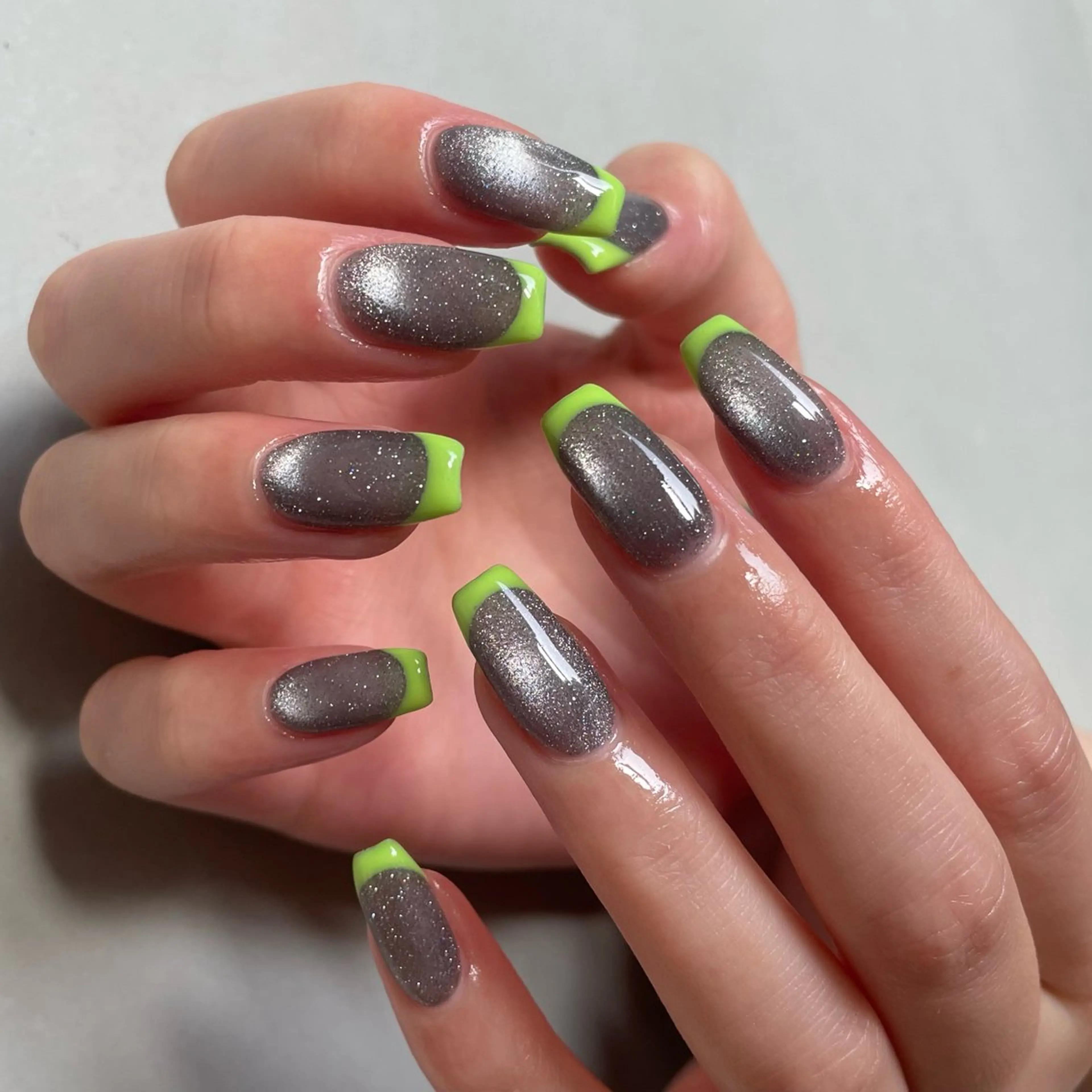 ネイル フレンチネイル マグネットネイル Manon Yuiのネイルデザイン