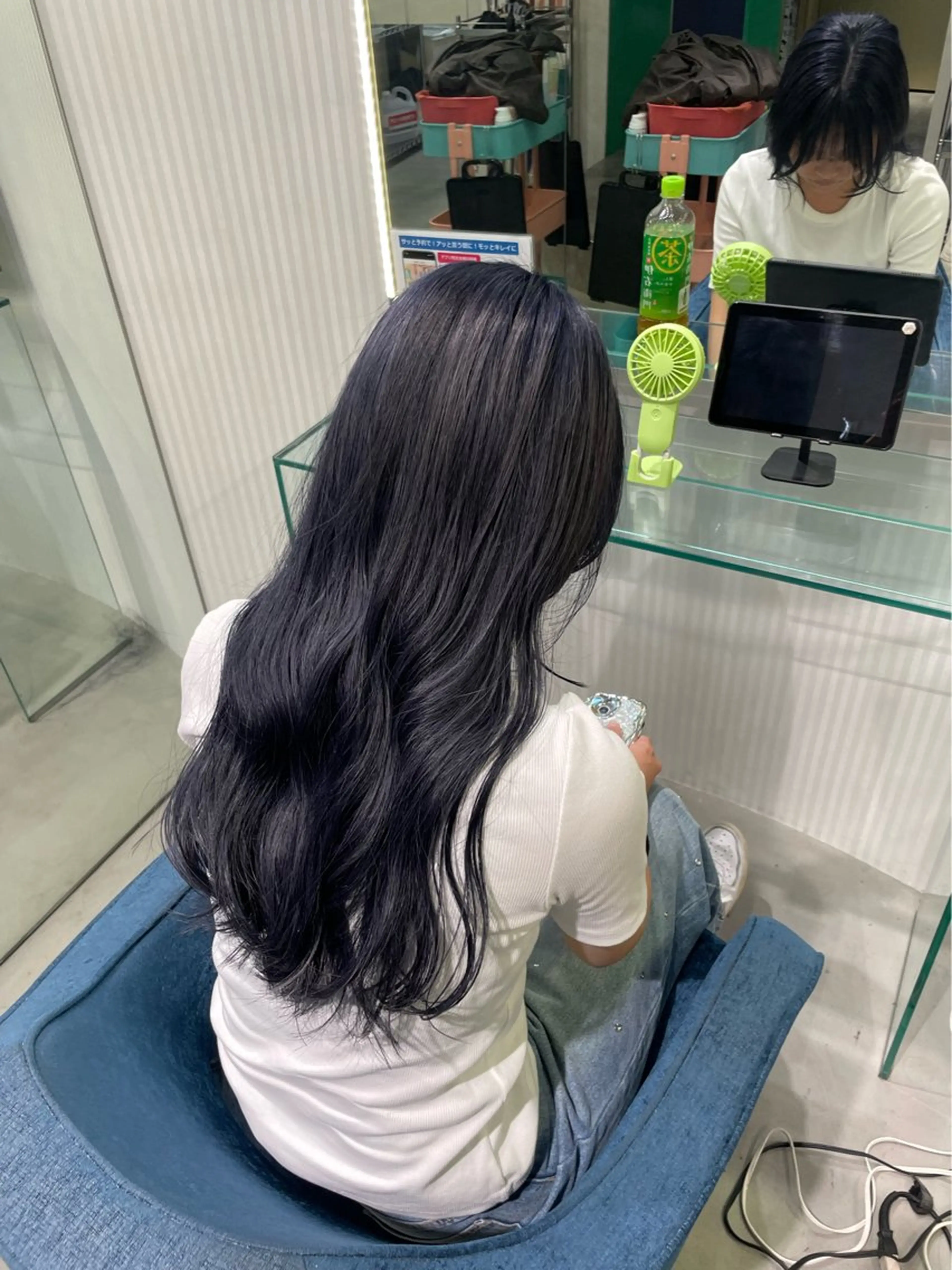 セミロング カラー ブルーカラー ネイビーカラー ヘアカラー 安井まゆ _Box mico.のヘアスタイル