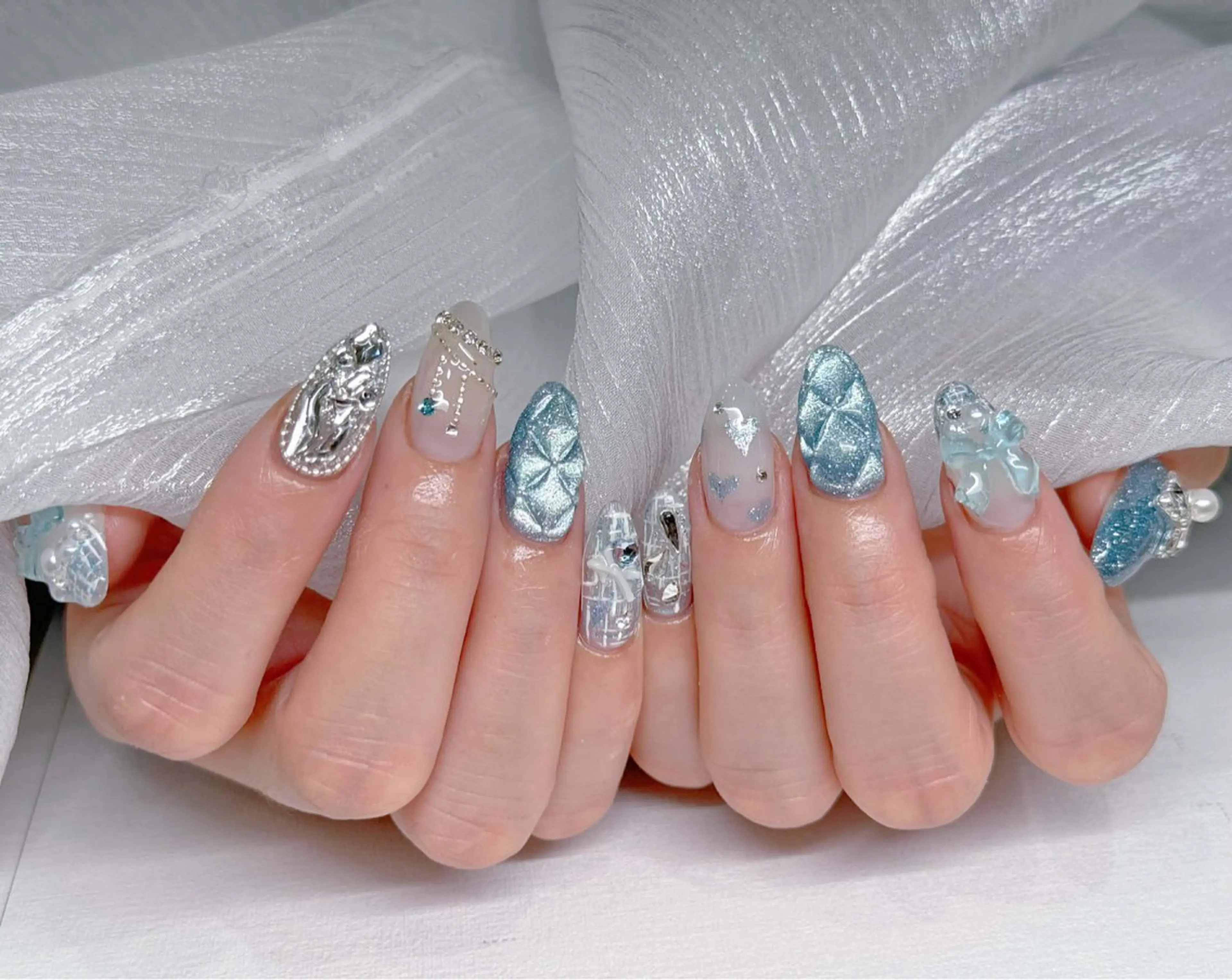 ネイル オーロラネイル ブルー チークネイル 長さ出し フットネイル ハンドネイル NAILS168 チップ長さ出し専門店のネイルデザイン