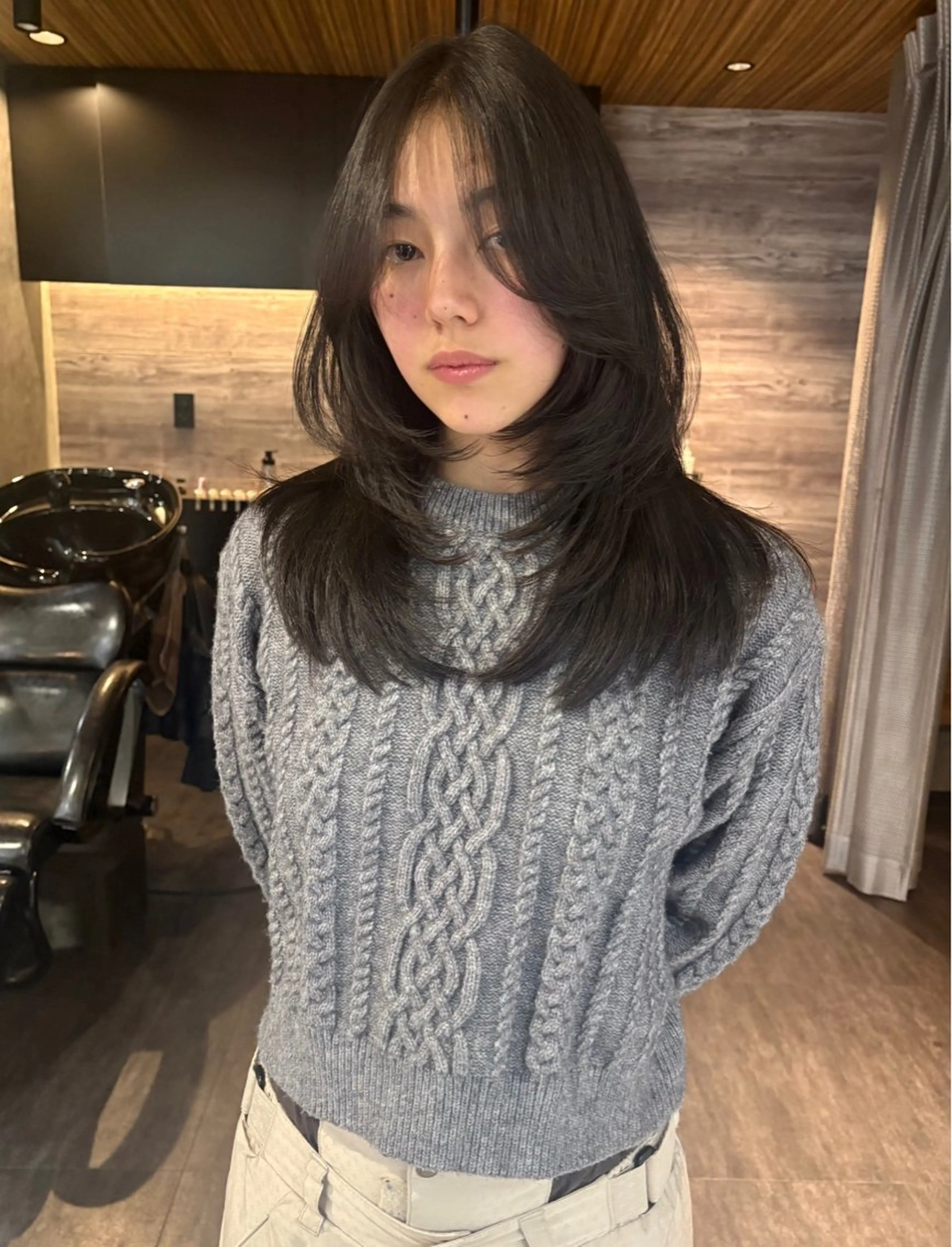 セミロング レイヤーカット/韓国 /艶髪/ダブルカラーのヘアスタイル