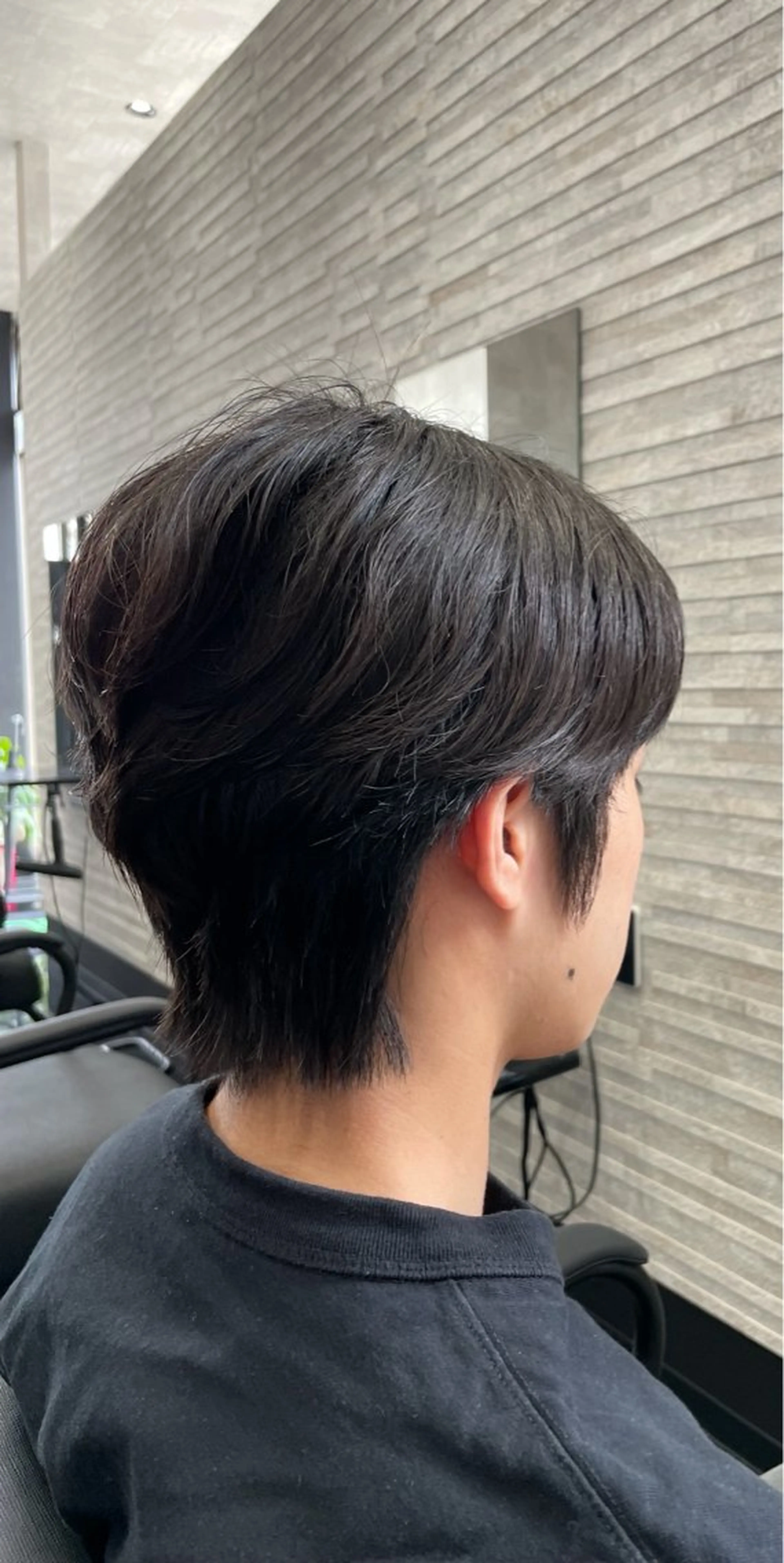 メンズ センターパート メンズウルフカット ウルフカット カット 細井 勇吹のヘアスタイル