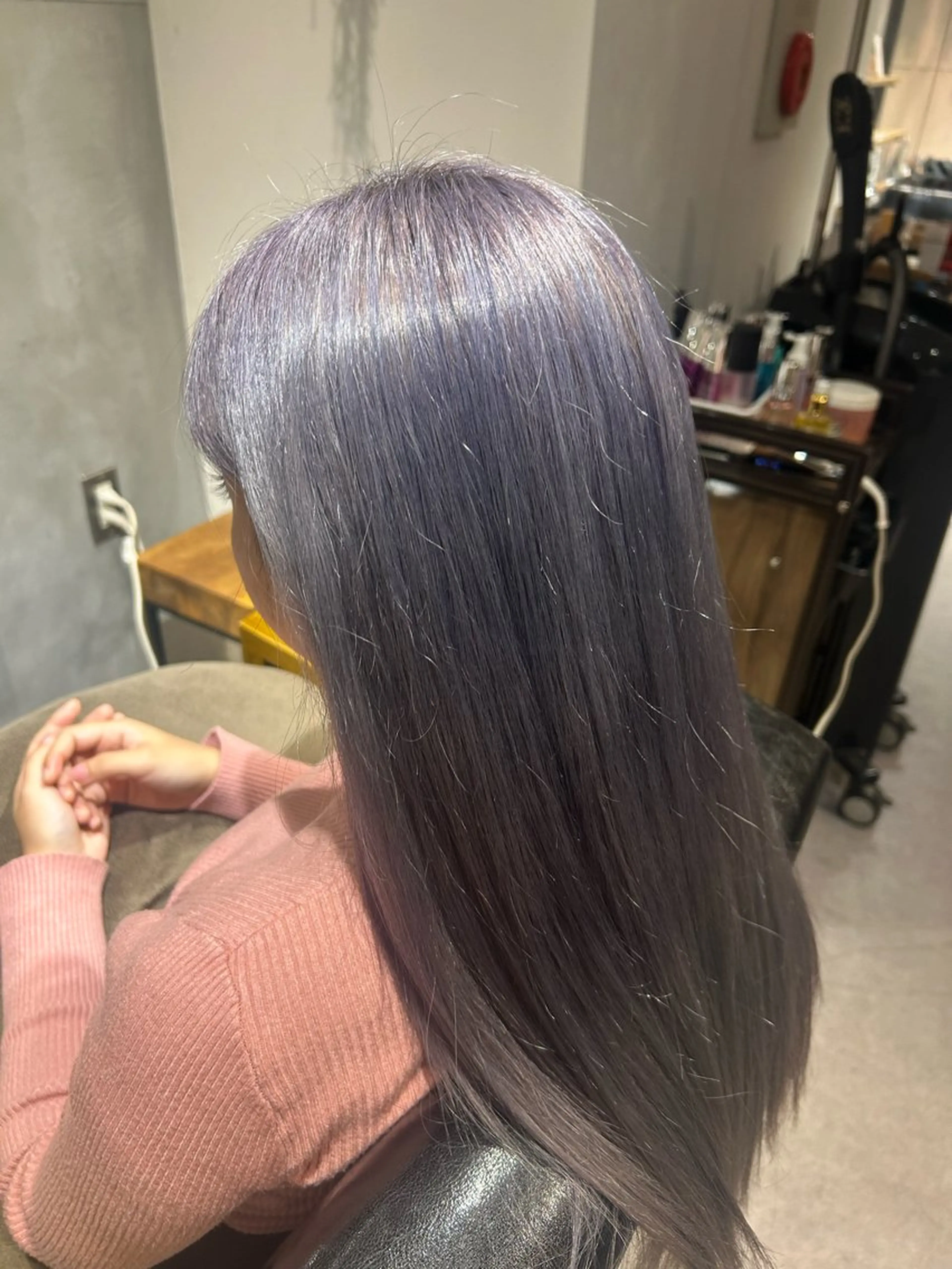 ロング 金澤 七海のヘアスタイル