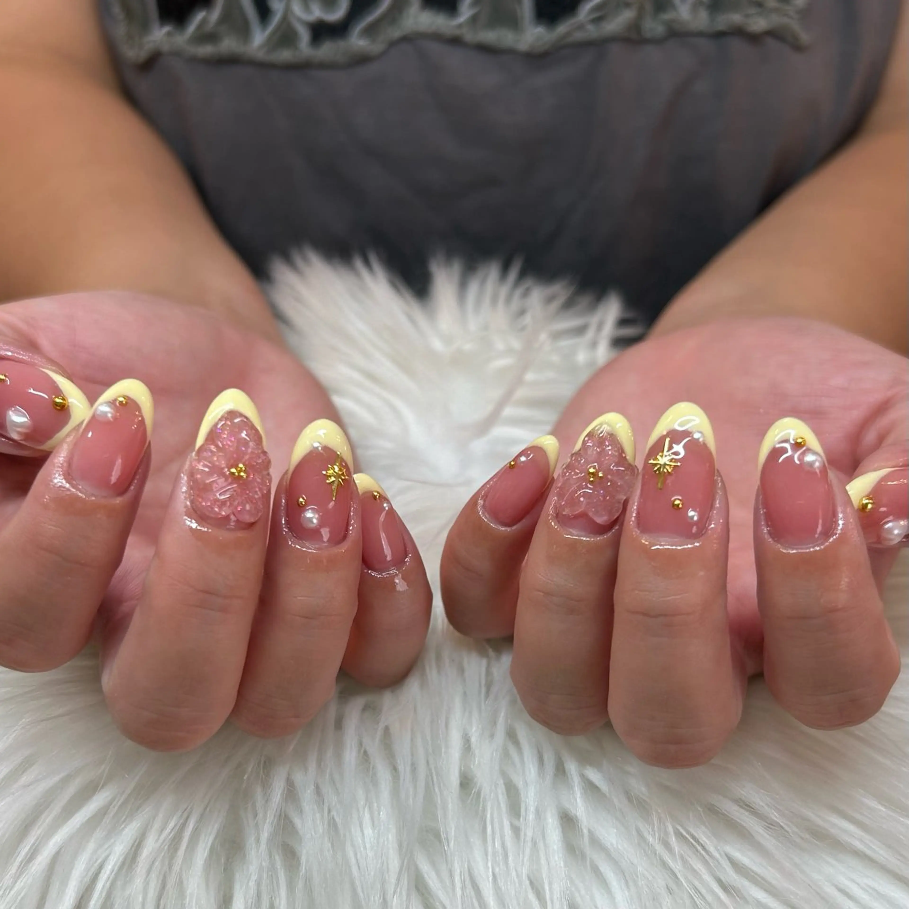 ネイル ラメ(グリッター) 持ち込み ピンク ぷっくりネイル Irodim所属・MOKA NAKAGAWAのエステ・リラクイメージ