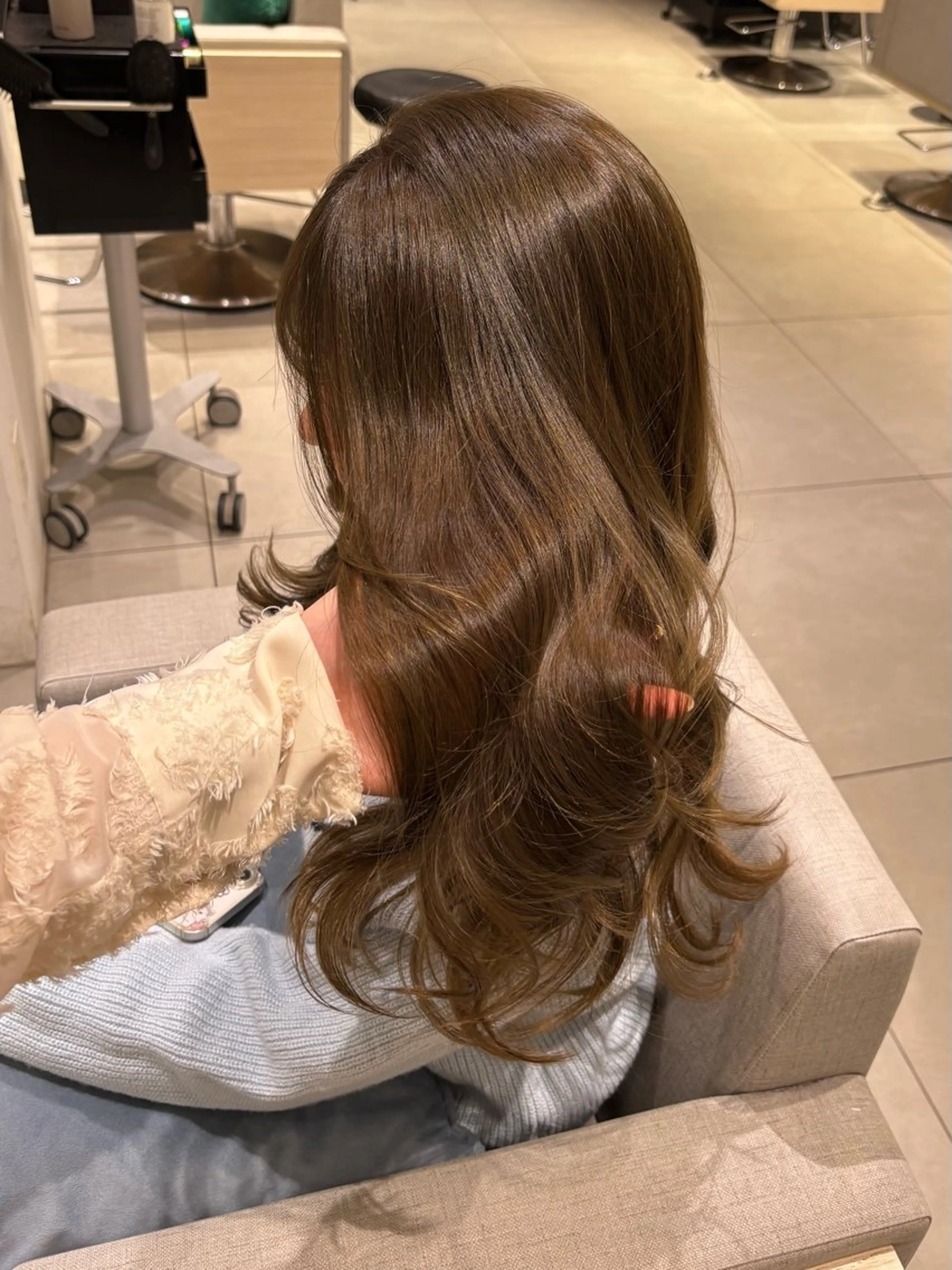 ロング カラー ヘアアレンジ ベージュカラー ブリーチ ブラウンカラー ブリーチなしカラー 顔周りカット ヘアカラー トリートメント 銀座/韓国レイヤー/ 艶カラー🍓原田侑依のヘアスタイル