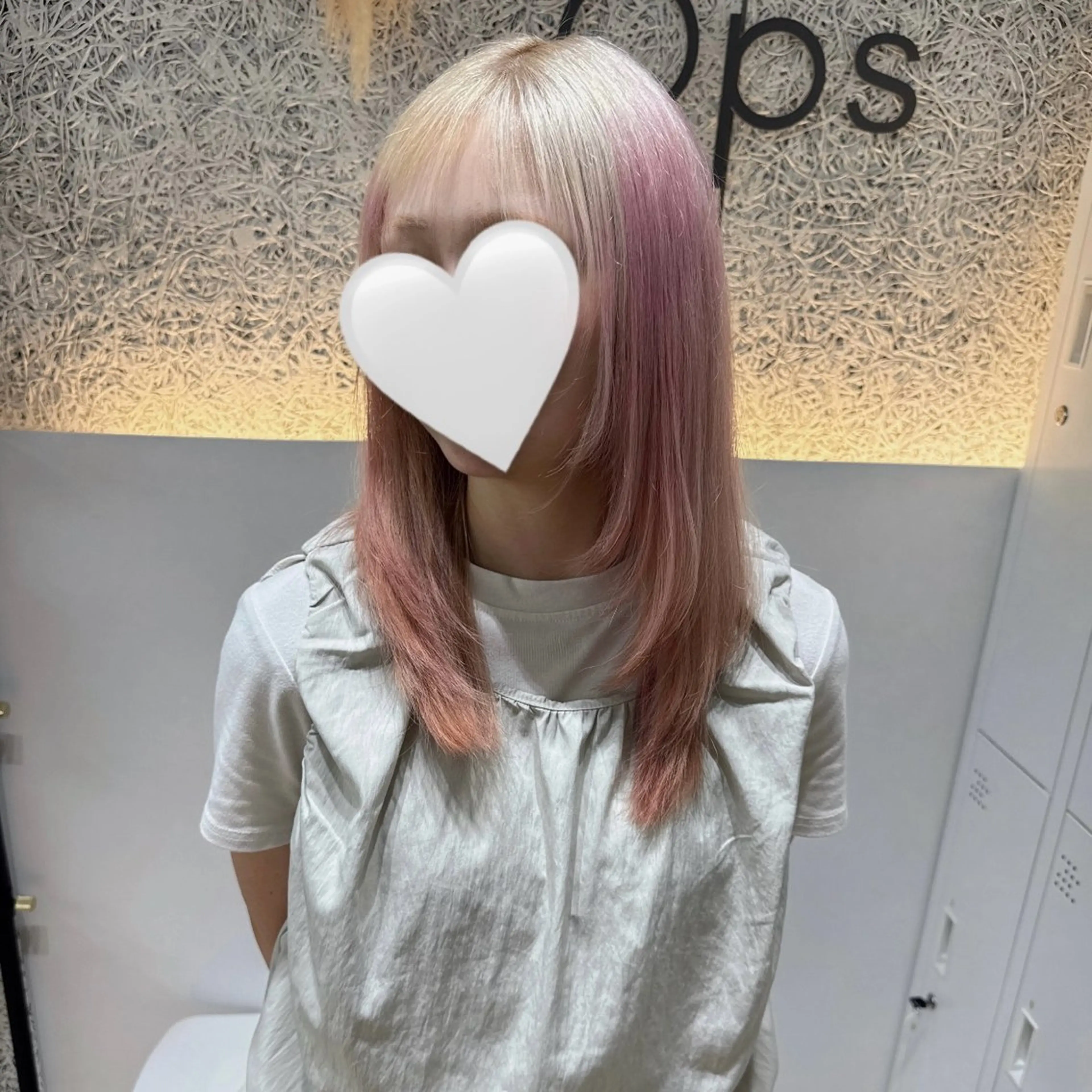 セミロング カラー ブロンド ピンクカラー ホワイトピンク カット ヘアカラー トリートメント 🌱ブリーチ・透明感 カラー/mapi🦭のヘアスタイル