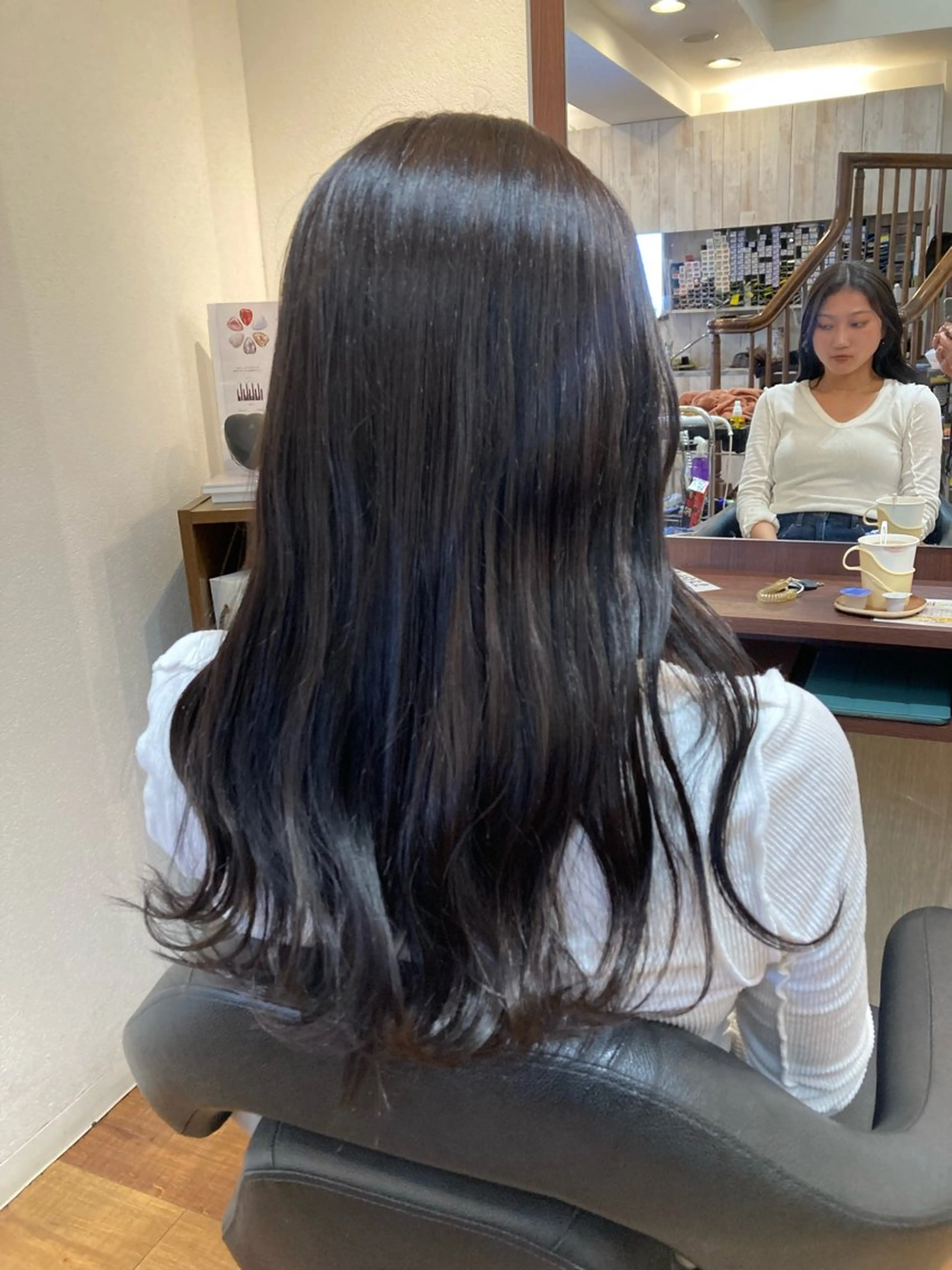 ロング 赤み消しオリーブ特化 柔らか縮毛矯正🌷辻のヘアスタイル