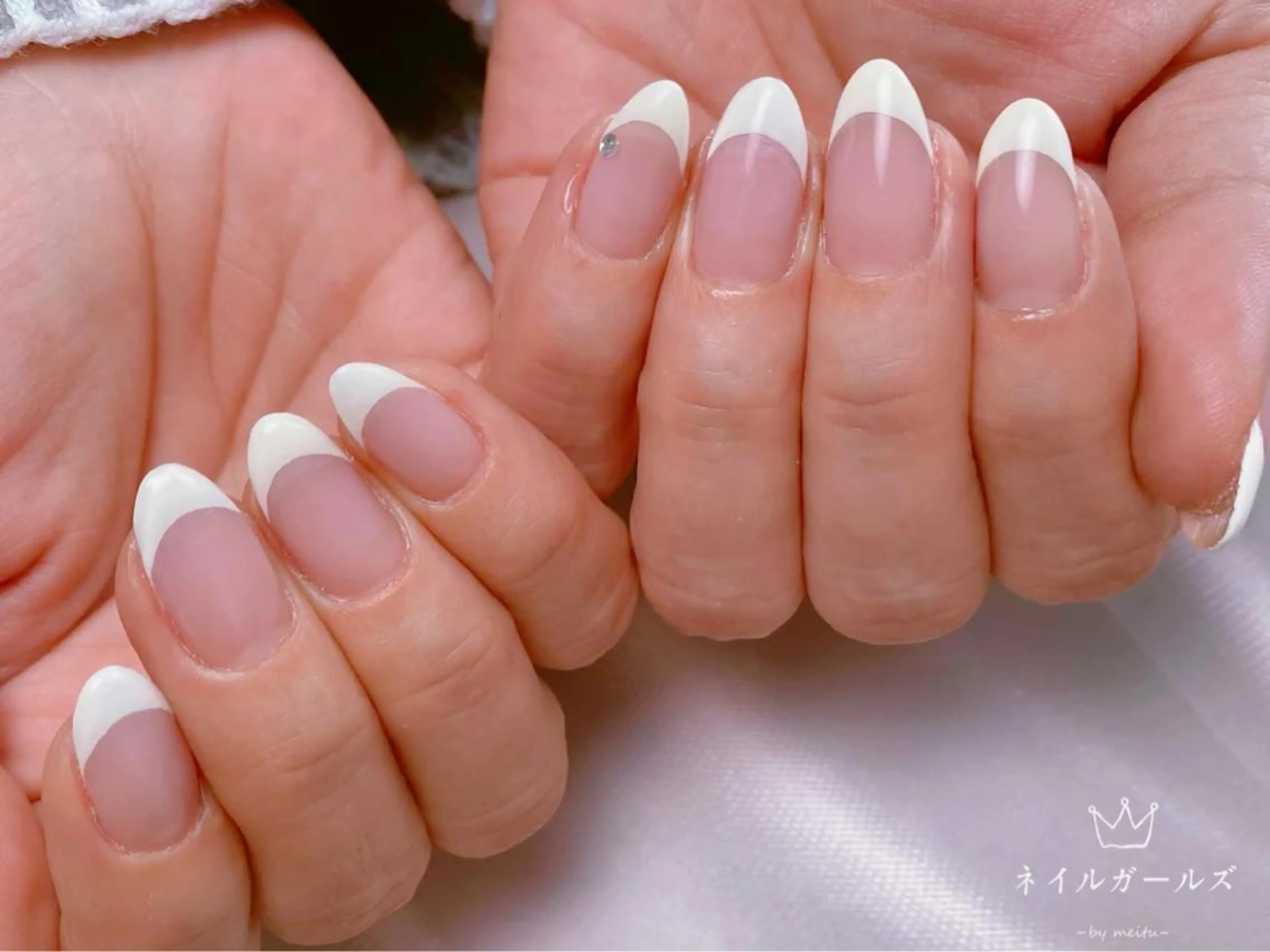 ネイル フットネイル ジェルネイル ラメ(グリッター) ラメグラデーション マグネットネイル ハンドネイル ネイルサロンAiri 長さ出し·シンプルのネイルデザイン