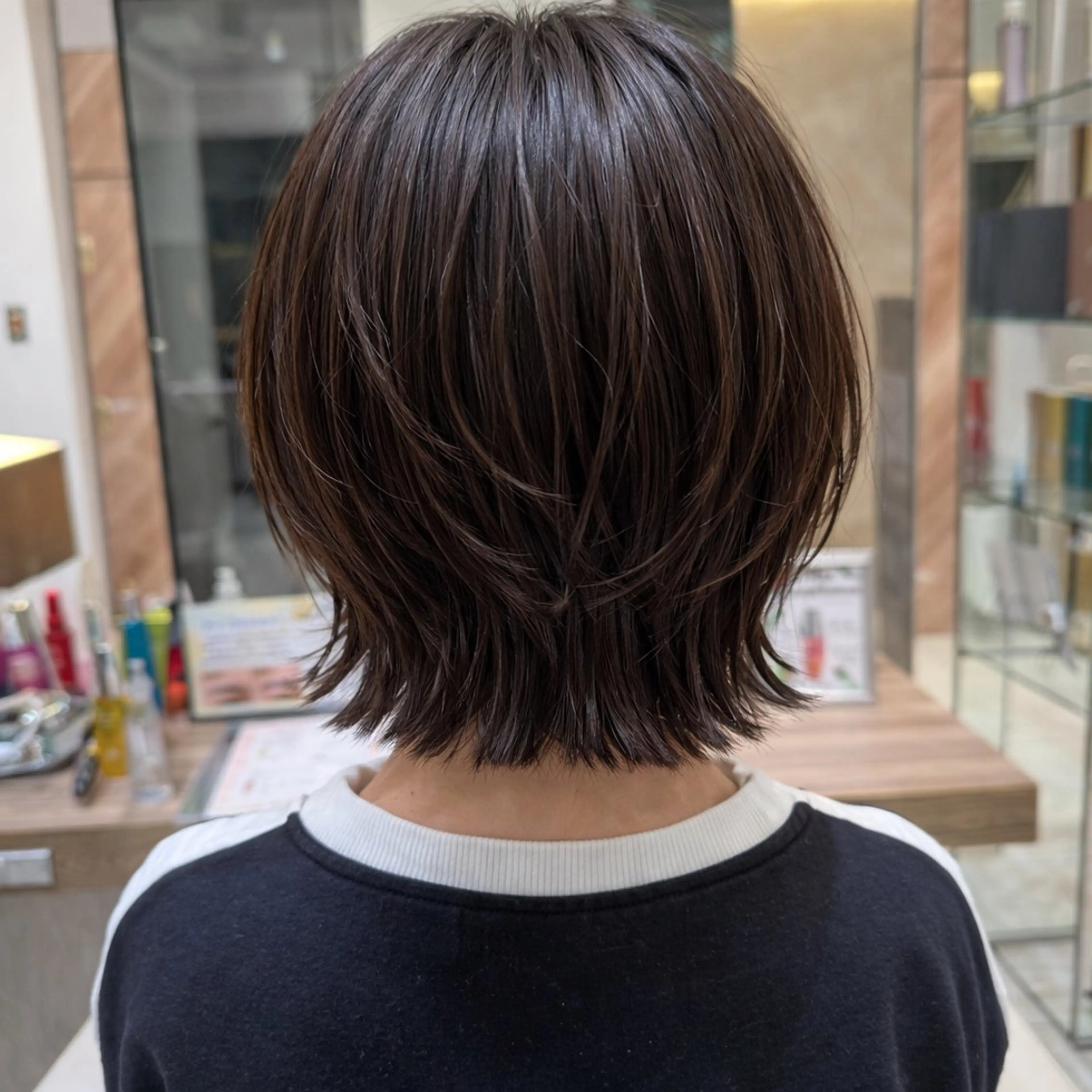 ショート カット 小川 朋夏のヘアスタイル