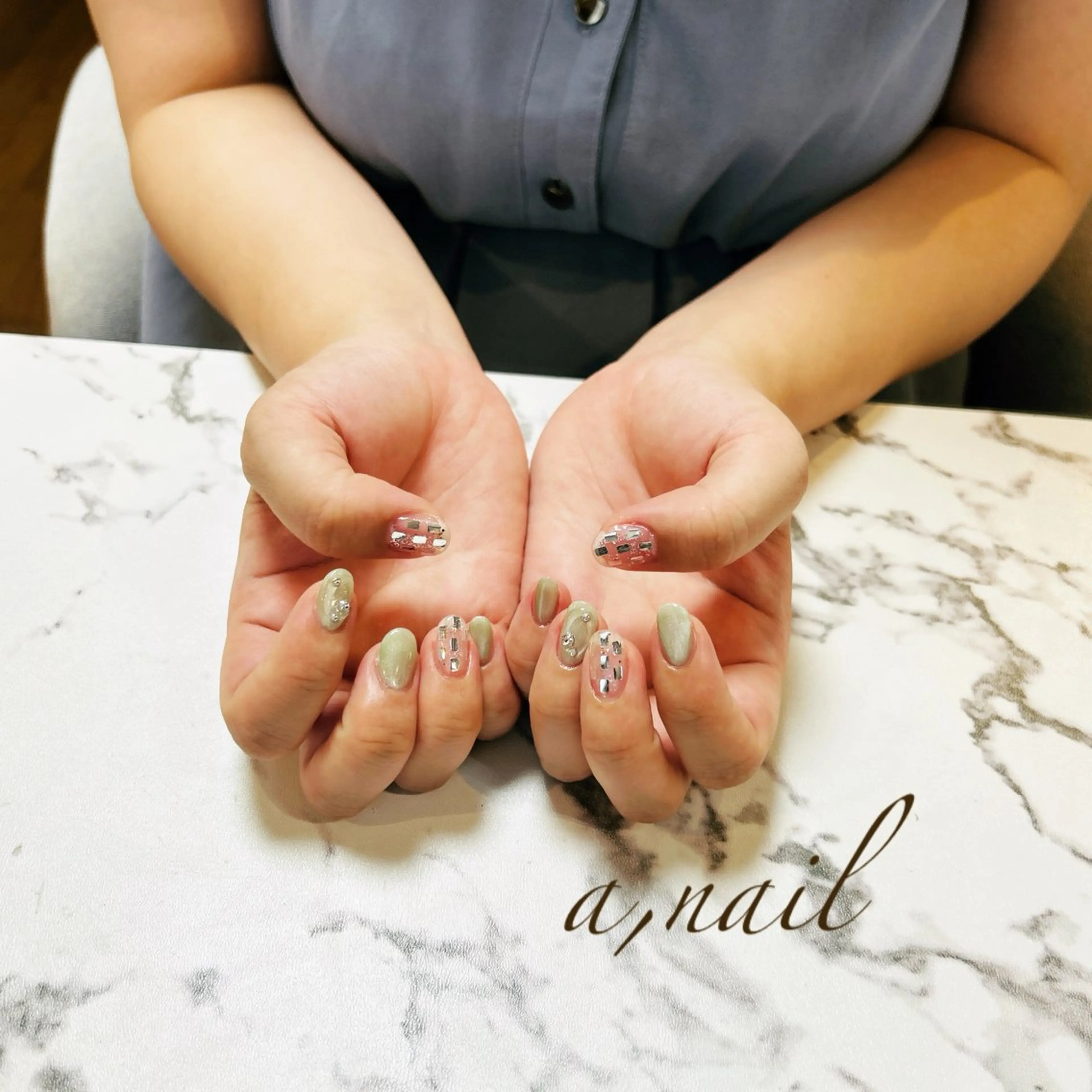 ネイル ホログラムネイル キラキラネイル ラメ(グリッター) マグネットネイル ぷっくりネイル ハンドネイル ネイルサロン エーネイルのネイルデザイン