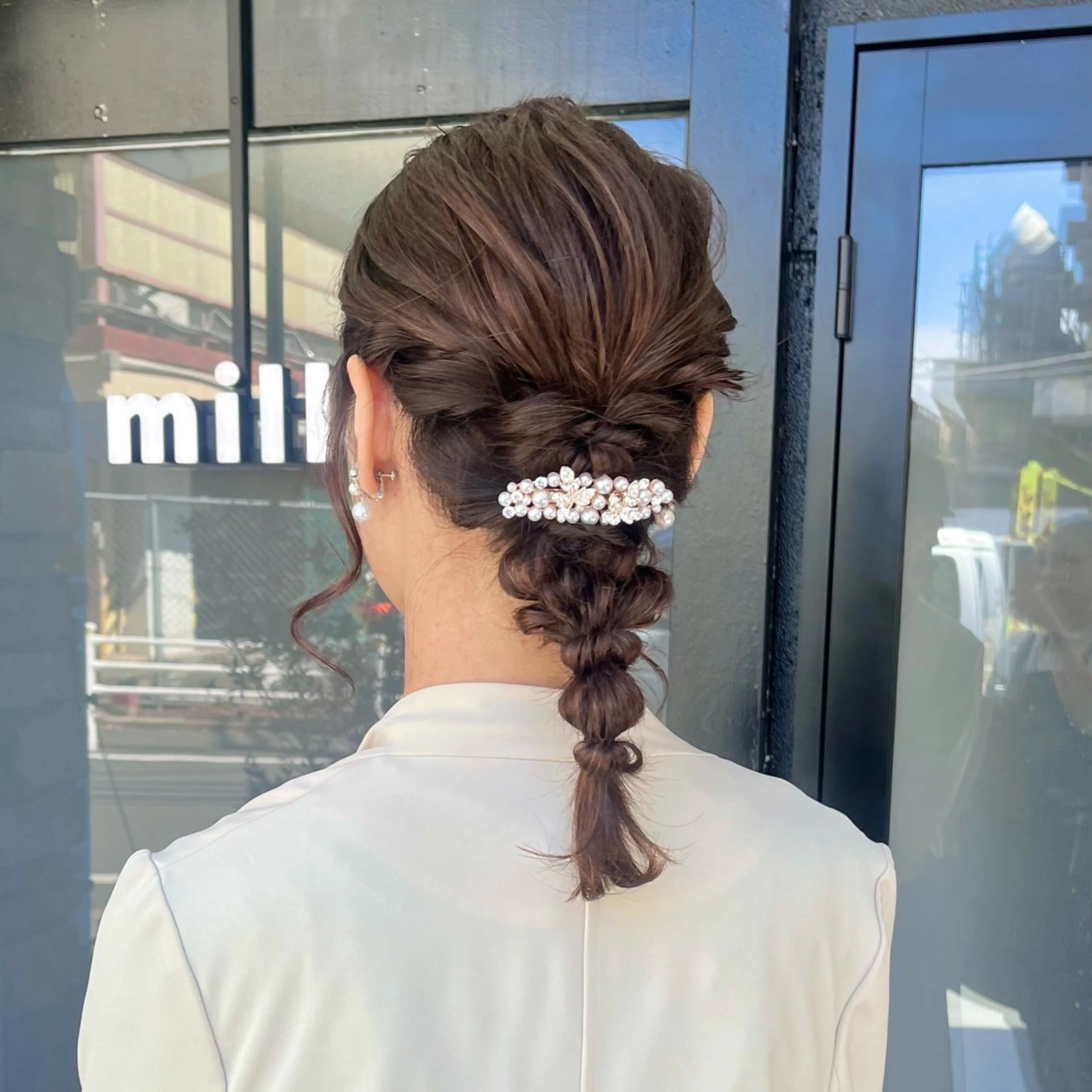 セミロング ヘアアレンジ ヘアセット 伊藤 玲衣のヘアスタイル