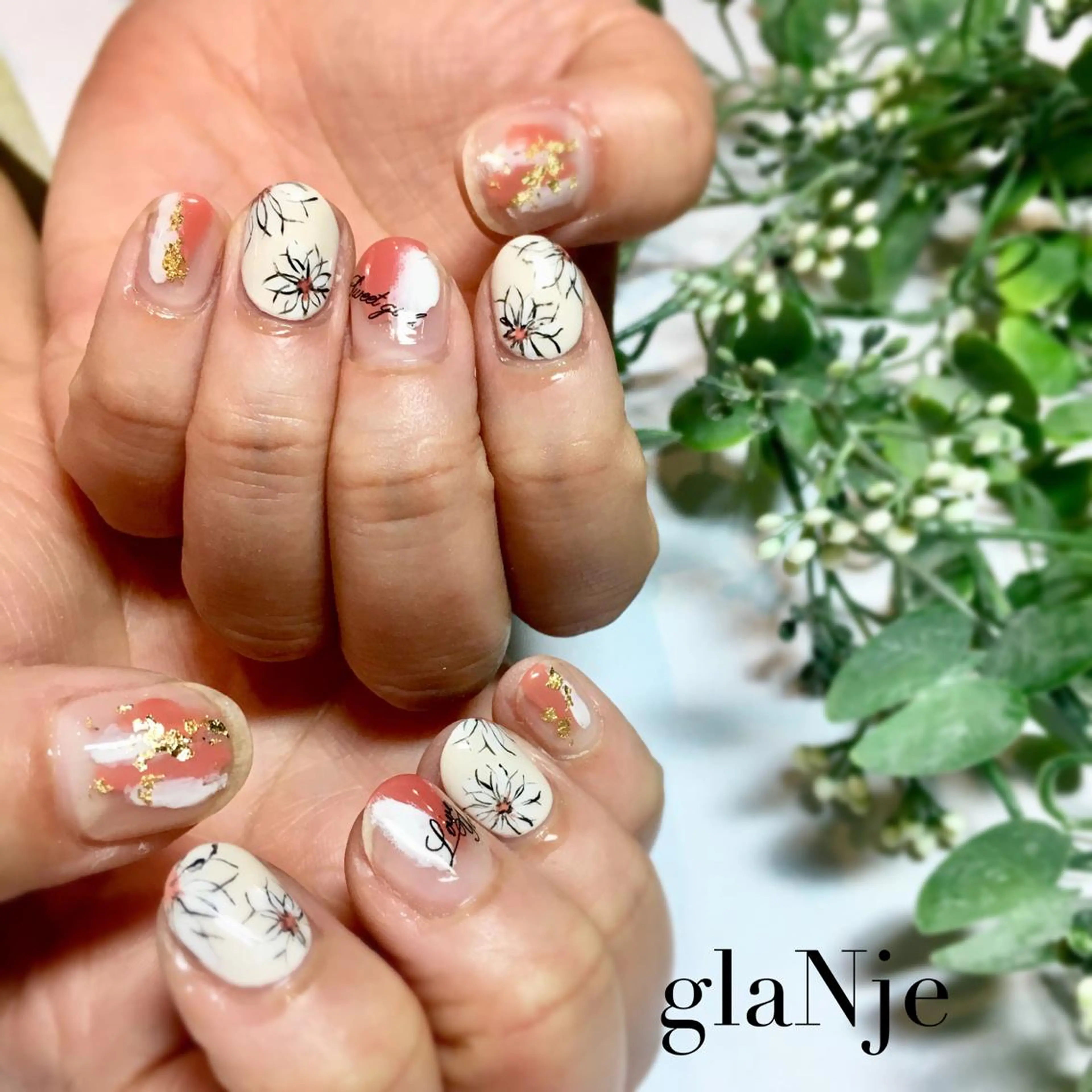 ネイル アートネイル フラワーネイル glaNje部谷 (オーナー)のネイルデザイン