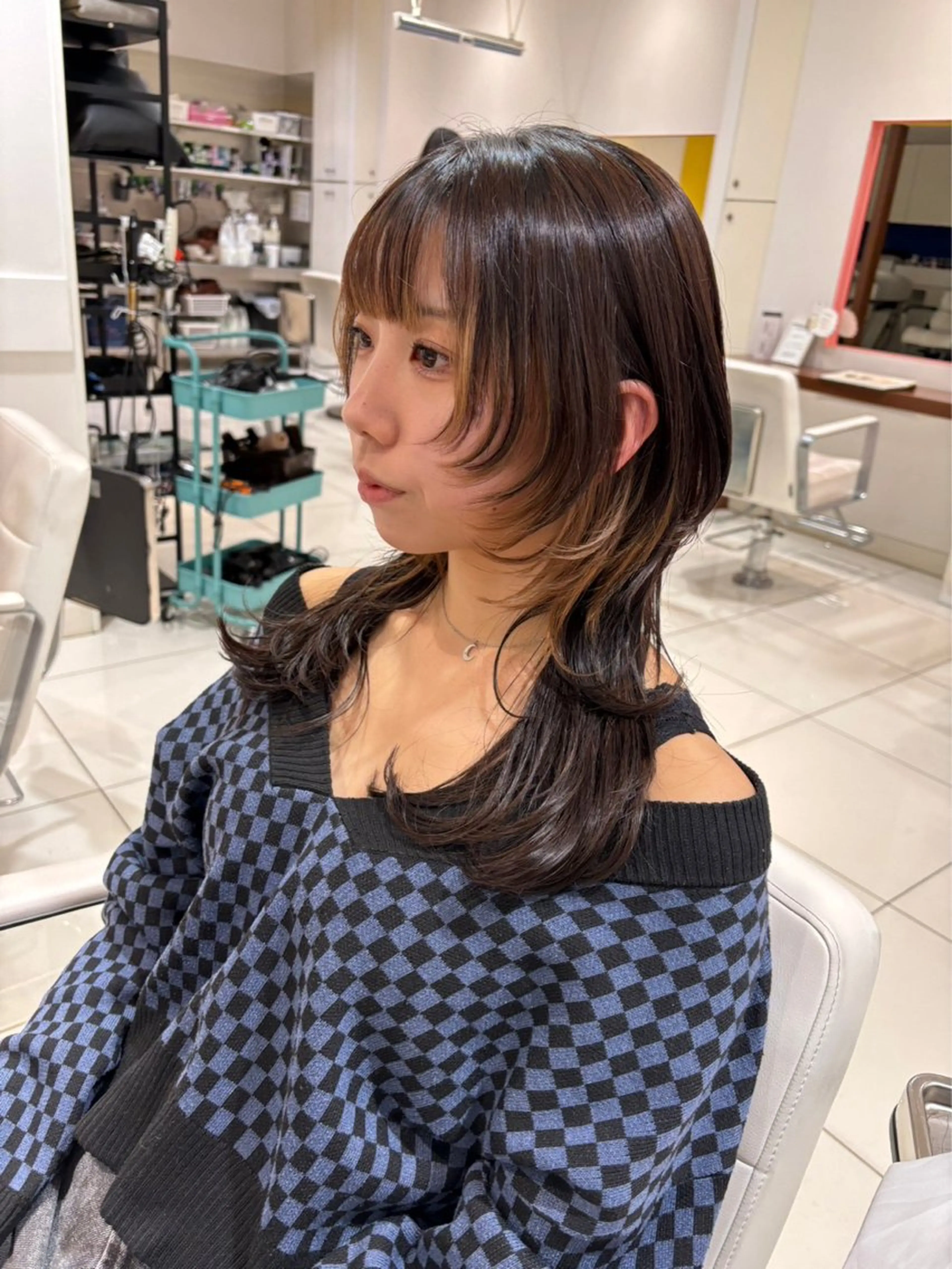 ミディアム カラー ウルフカット ハッシュカット/七海のヘアスタイル