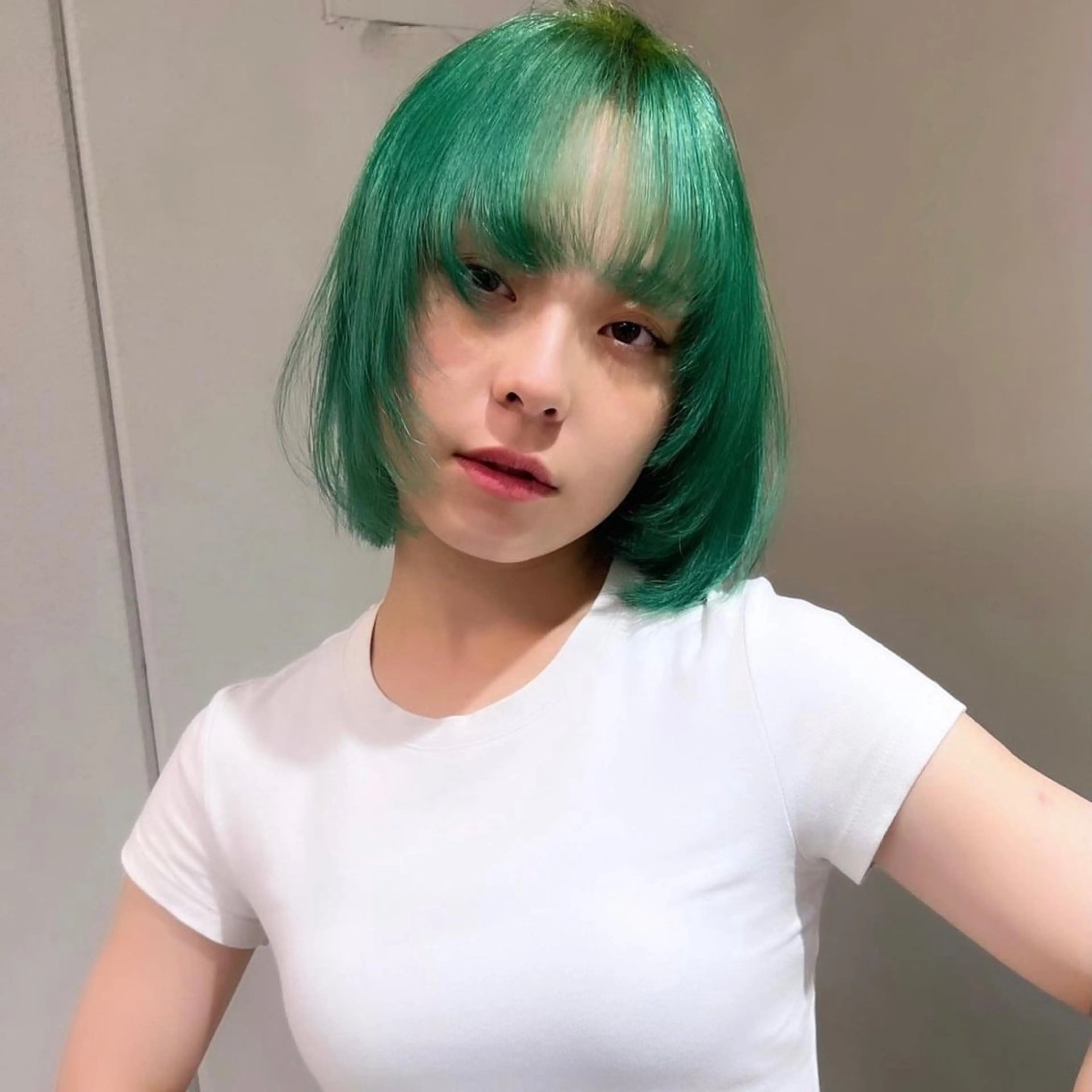 ショート カラー カット ヘアカラー ブロンド／ブリーチ 【SITY.】のヘアスタイル