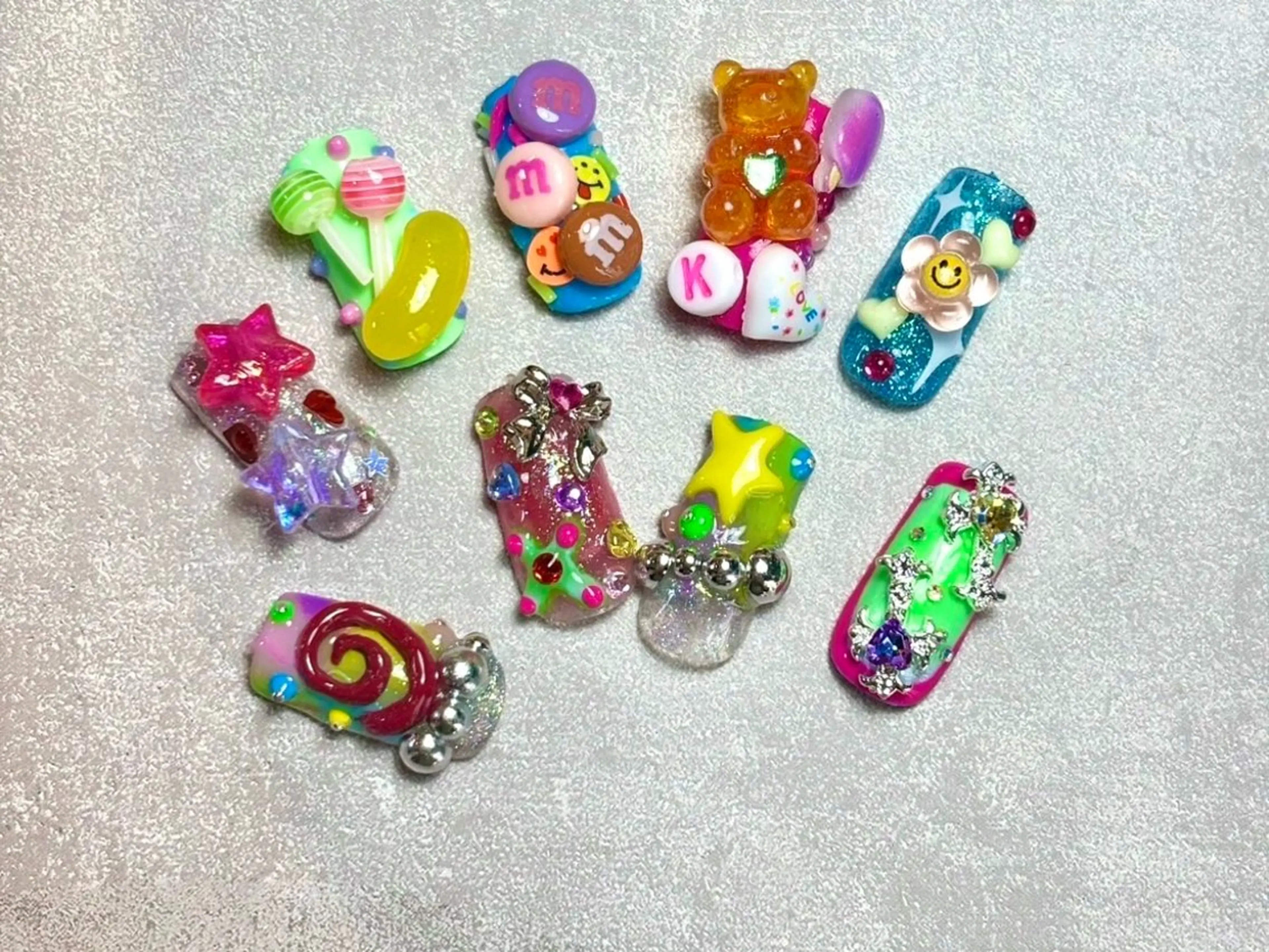 ネイル ハンドネイル kirakira omemeのネイルデザイン