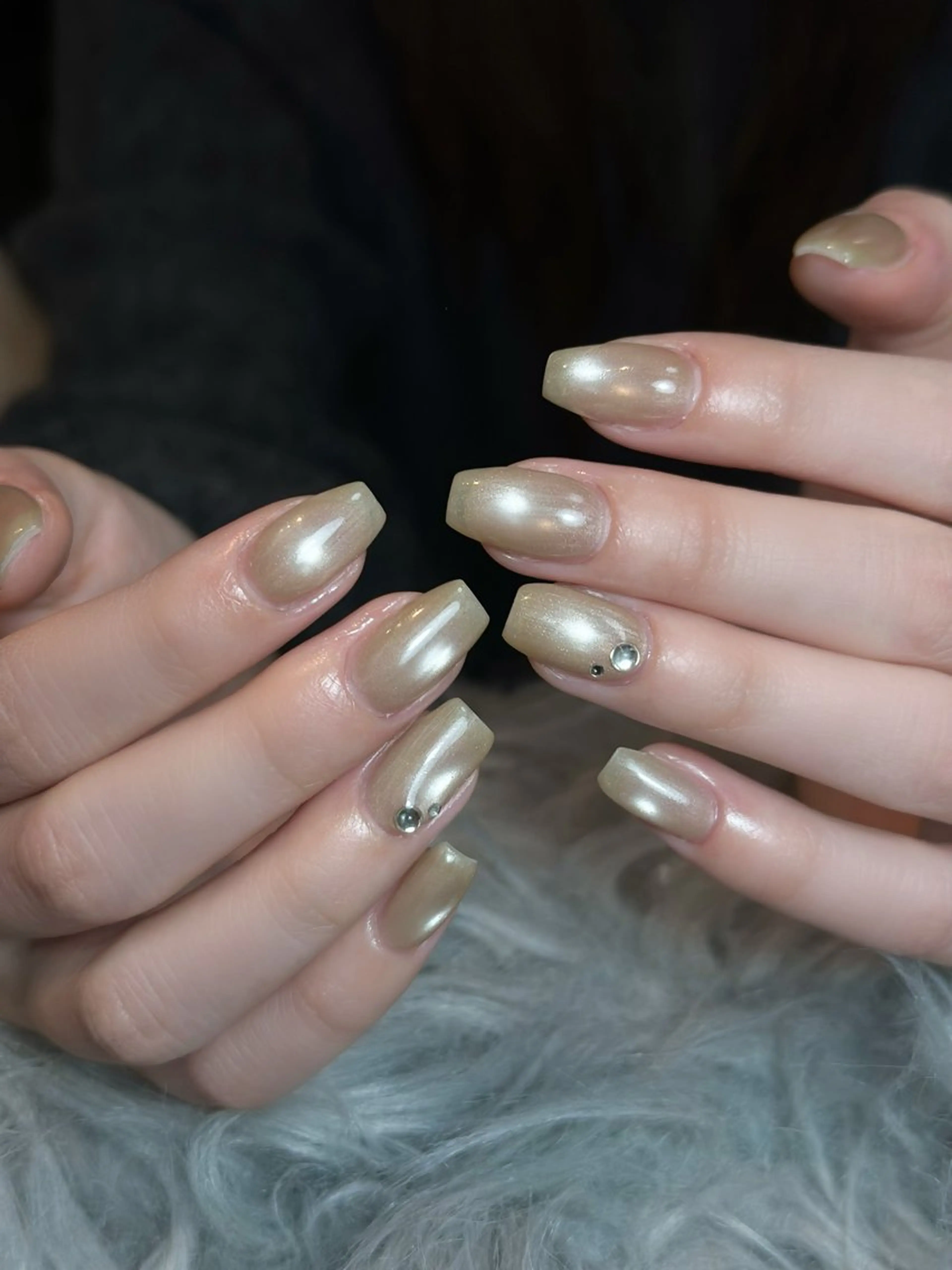 ネイル オーロラネイル ボルドー ブラウン 氷ネイル・うるうるネイル キラキラネイル ハンドネイル Julli NailStudioのネイルデザイン